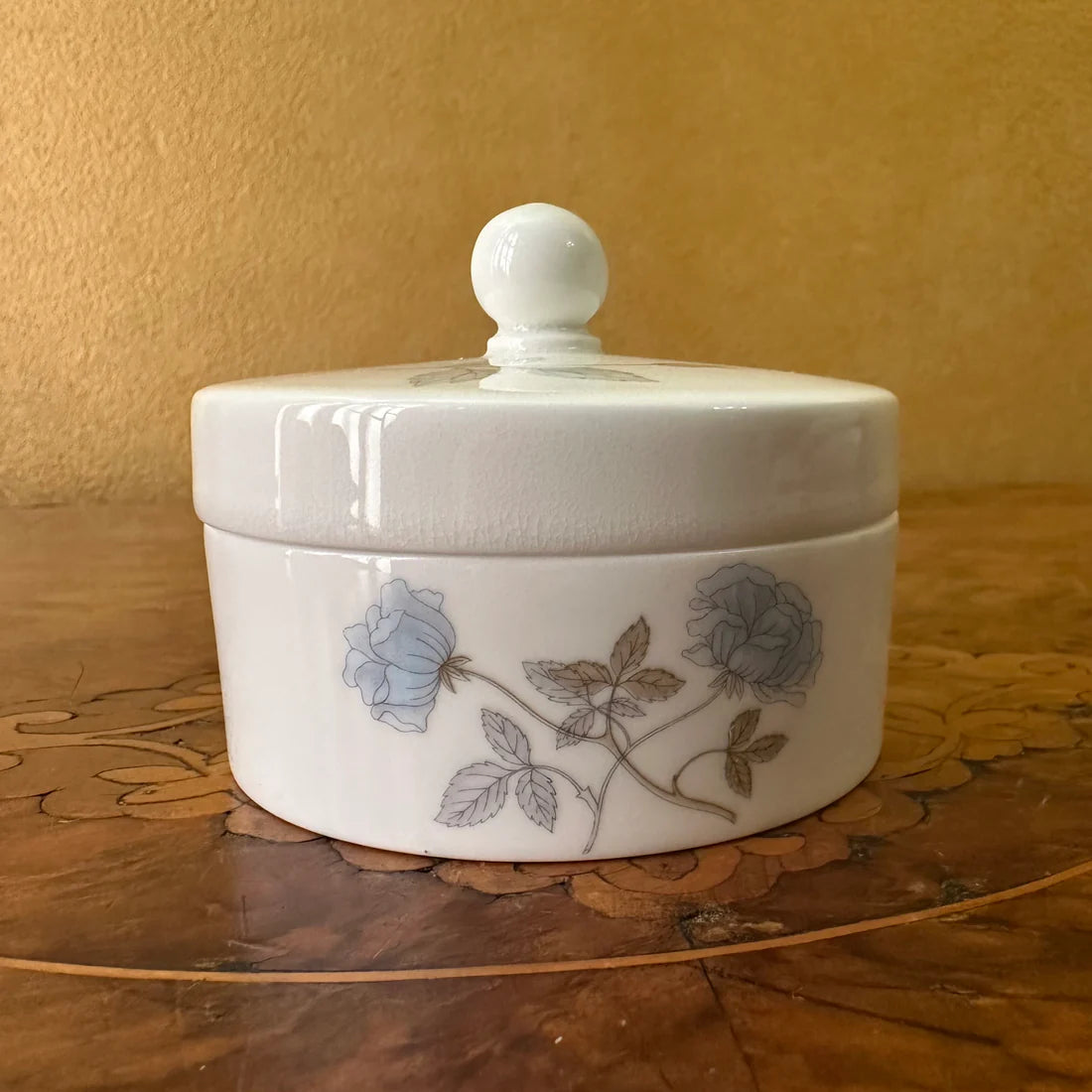 DISHES / TRINKET BOXES / JARS