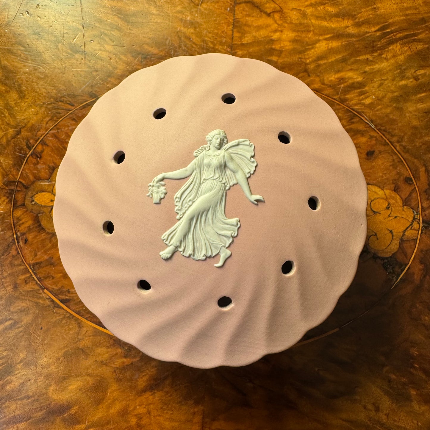 Vintage Wedgwood Pink Jasperware Dancing Hours Potpourri Trinket Box 