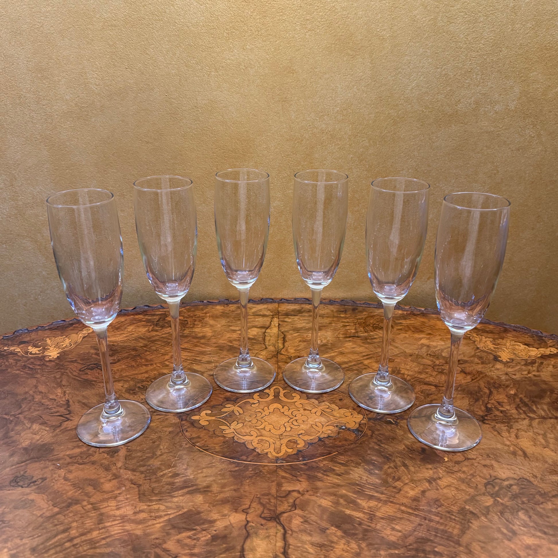 Vue Oslo Collection Champagne Flutes