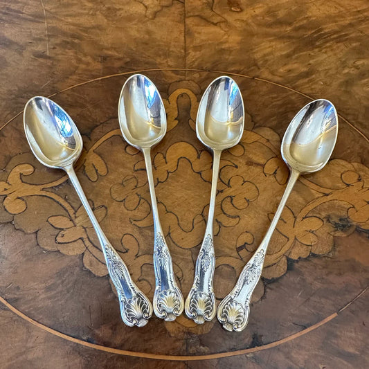 Vintage Walker & Hall Silver Plated Set Of Four Tea Spoons