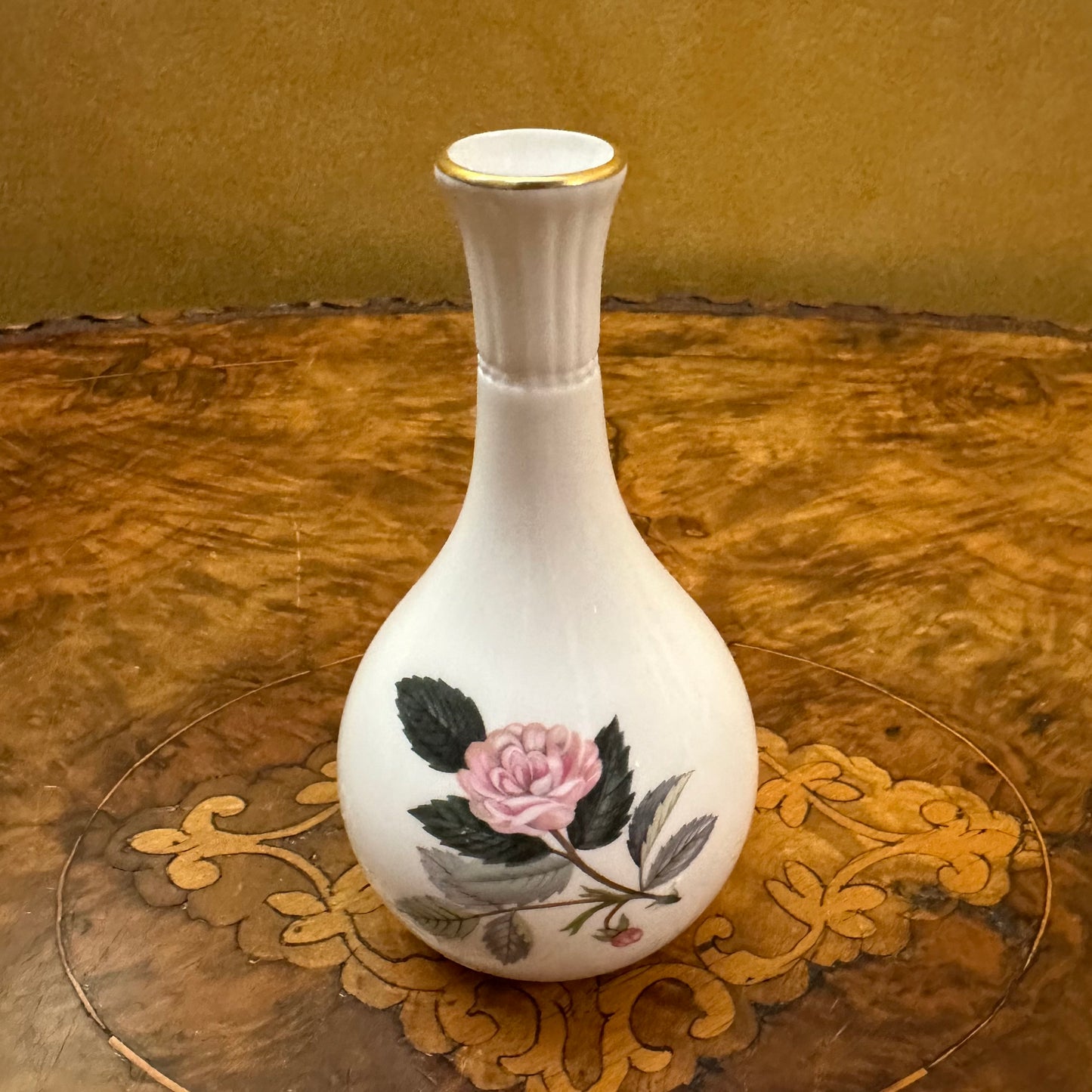 Wedgwood Hathaway Rose Bud Vase