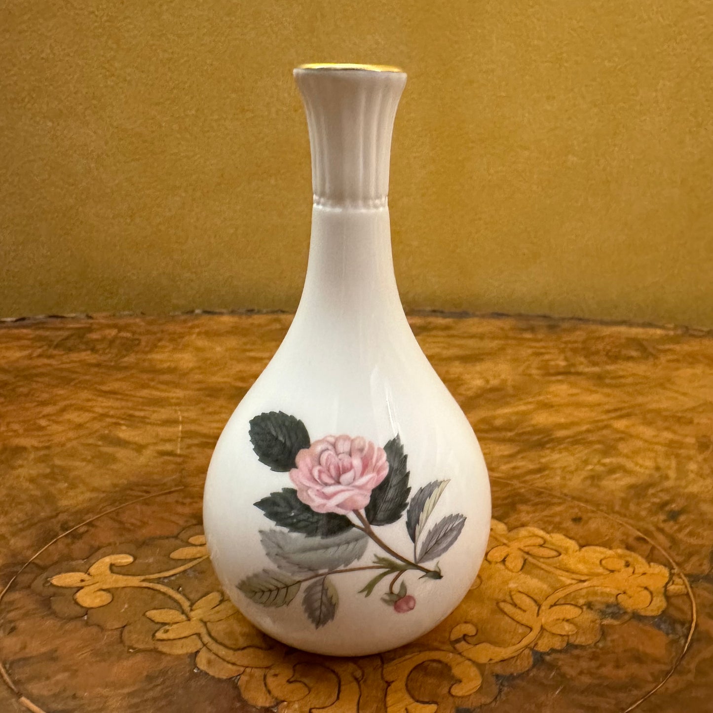Wedgwood Hathaway Rose Vase