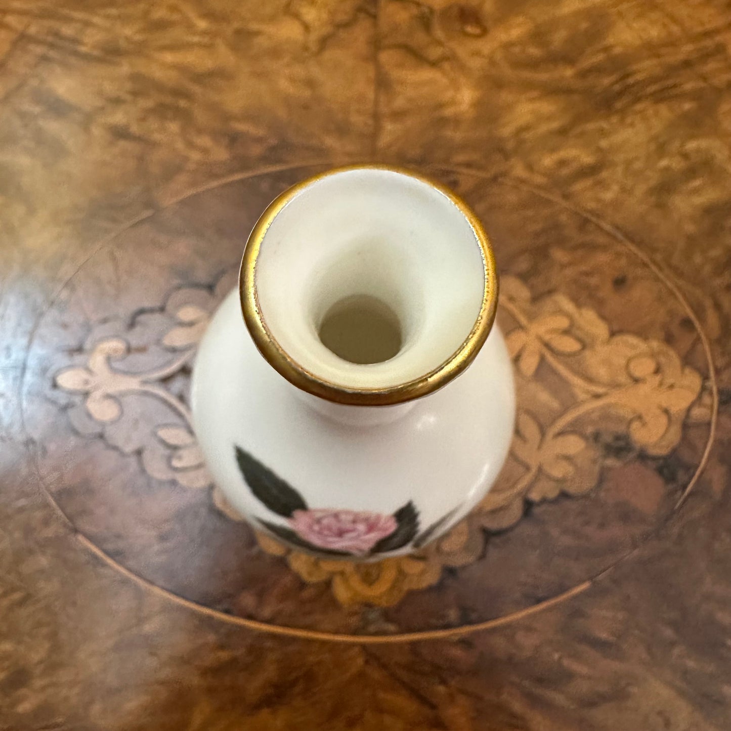 Wedgwood Hathaway Rose Vase Bud