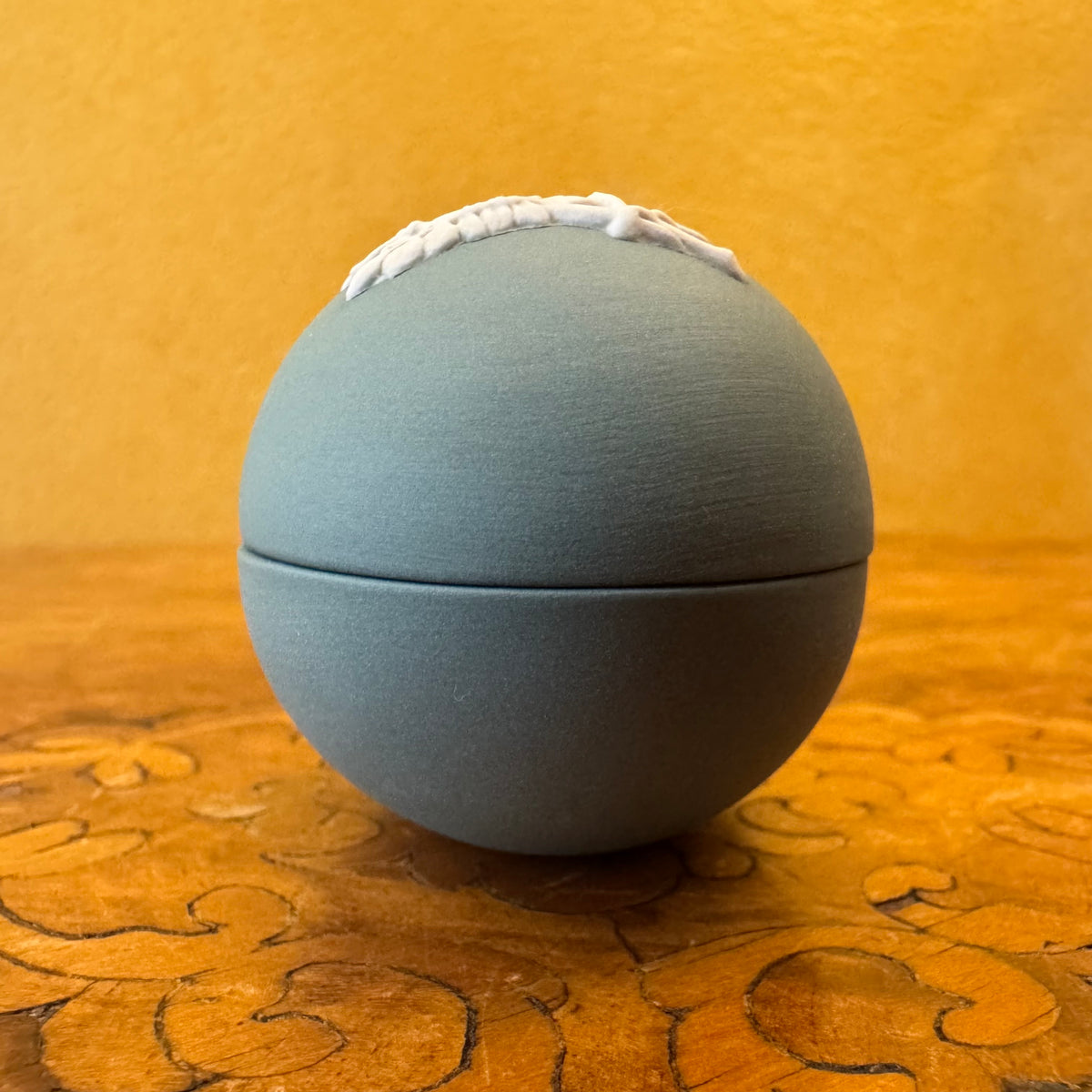 Wedgwood Teal Jasperware Sturt Desert Pea Egg Shaped Box 