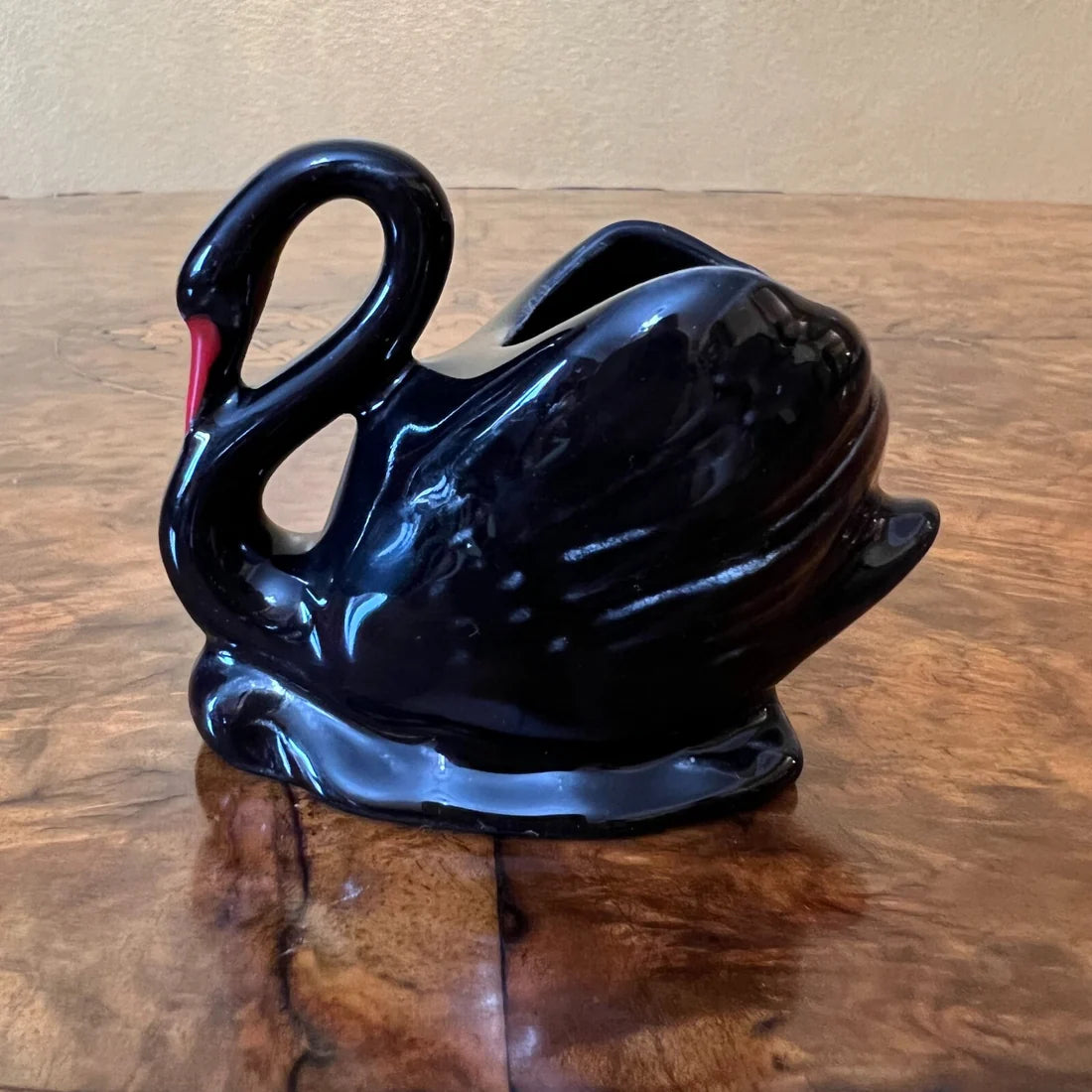 Vintage Wemberly Ware Small Black Swan Ornament