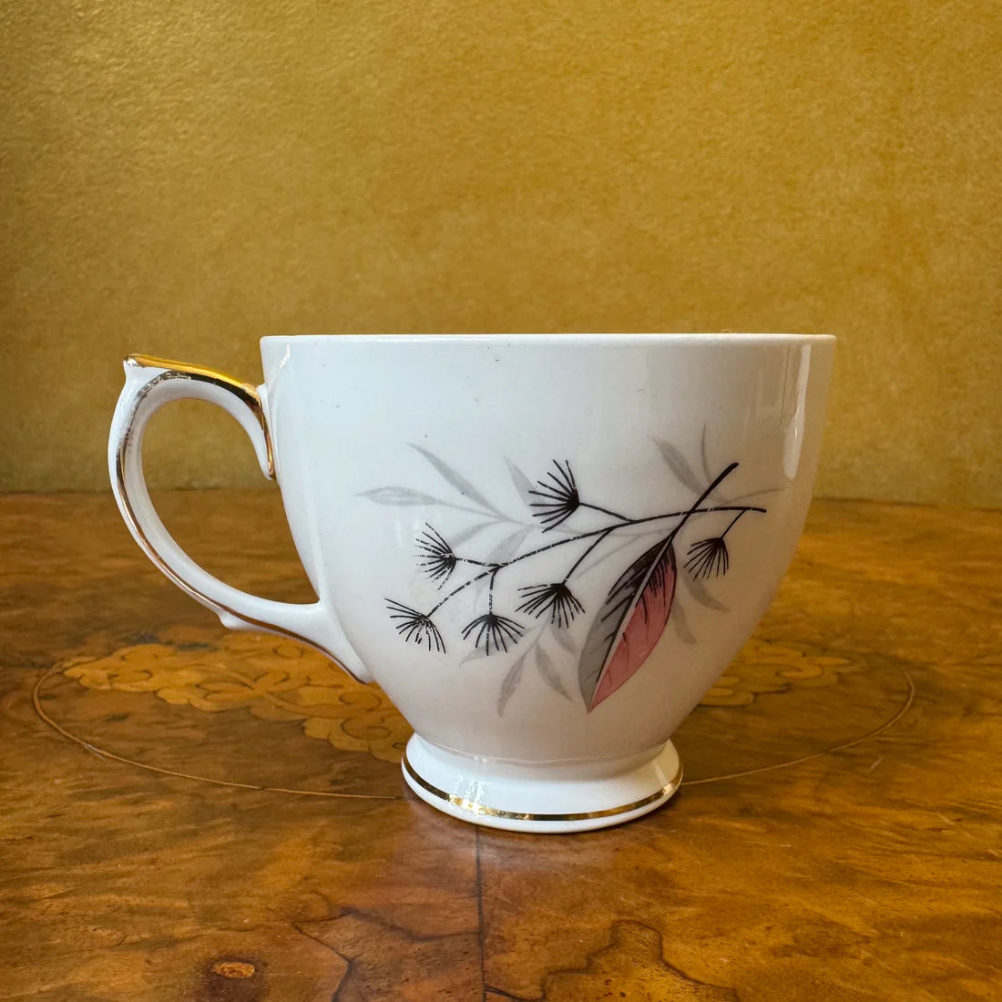 Vintage Windsor Pink Grey Tea Cup