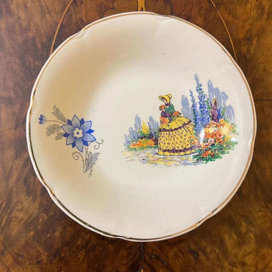 Lady Crinoline Small Bowl
