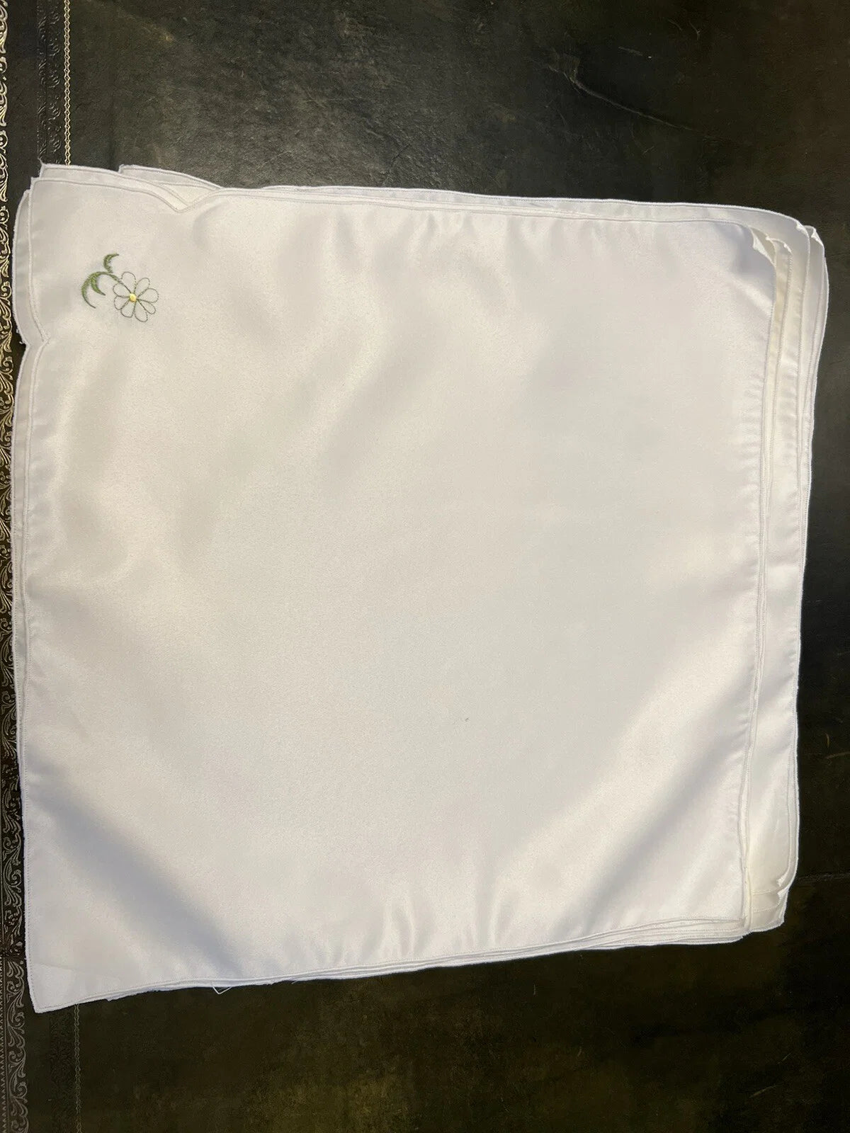 Daisy Embroidery Napkins Serviettes Set Of Ten