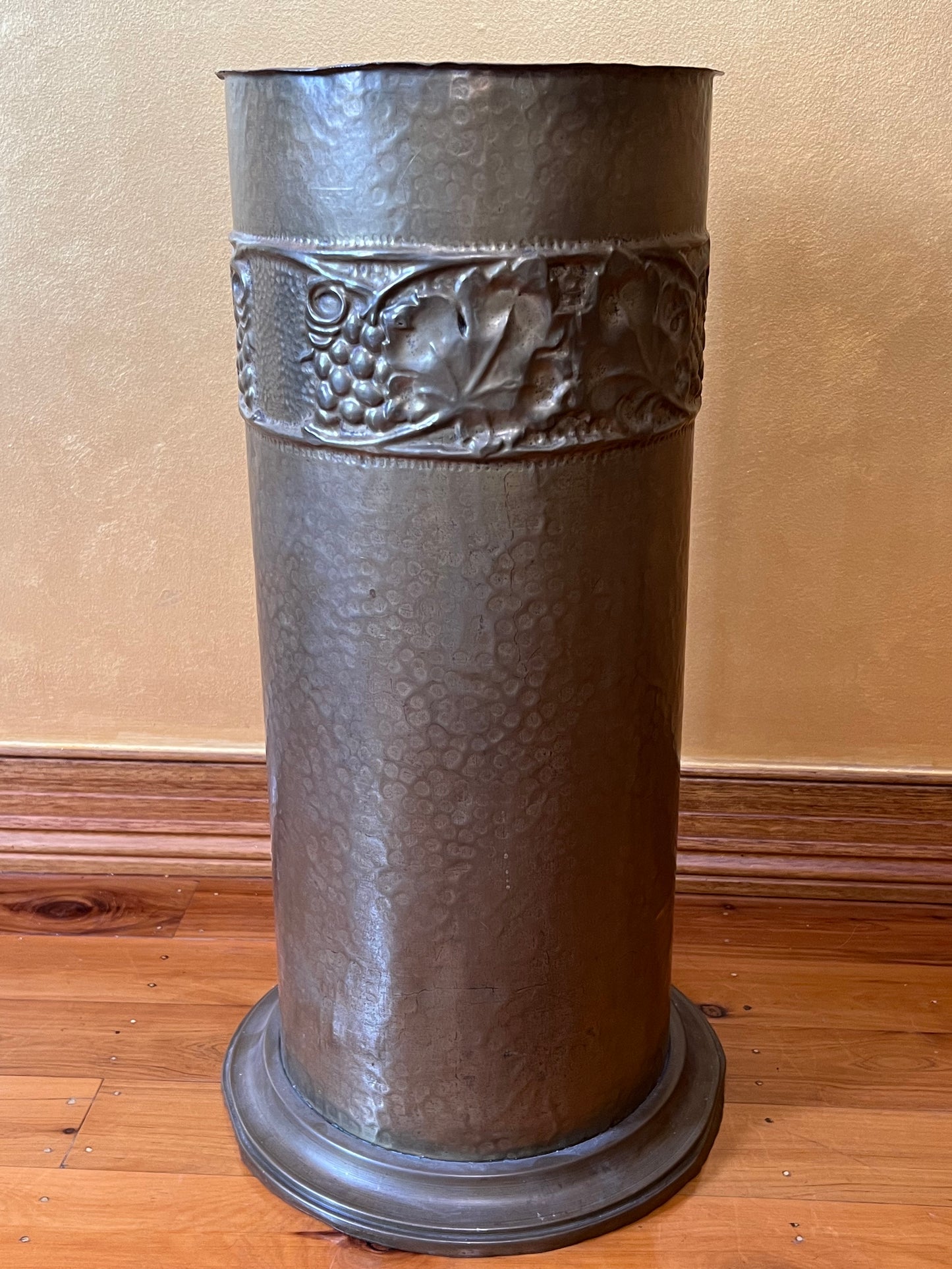 Antique Brass Large Round Umbrella Stand