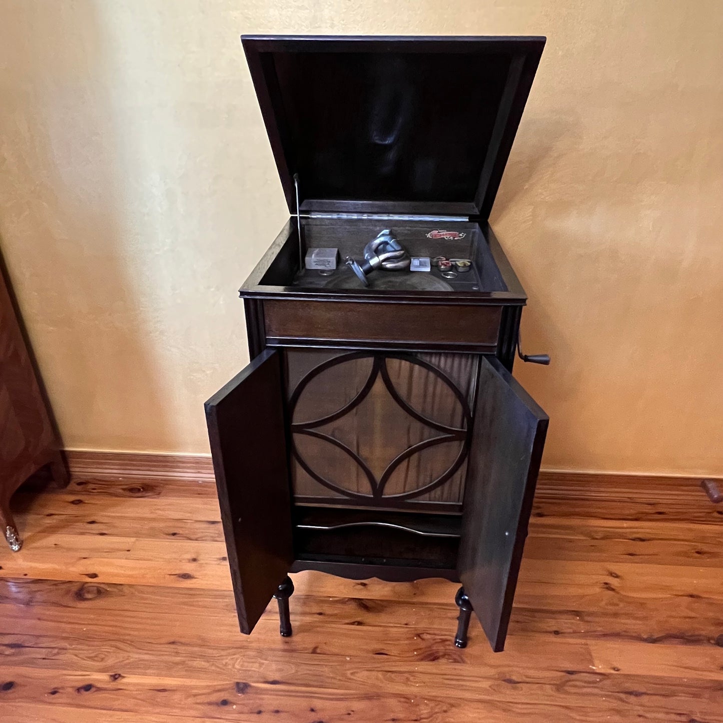 Antique Gramophone Oak