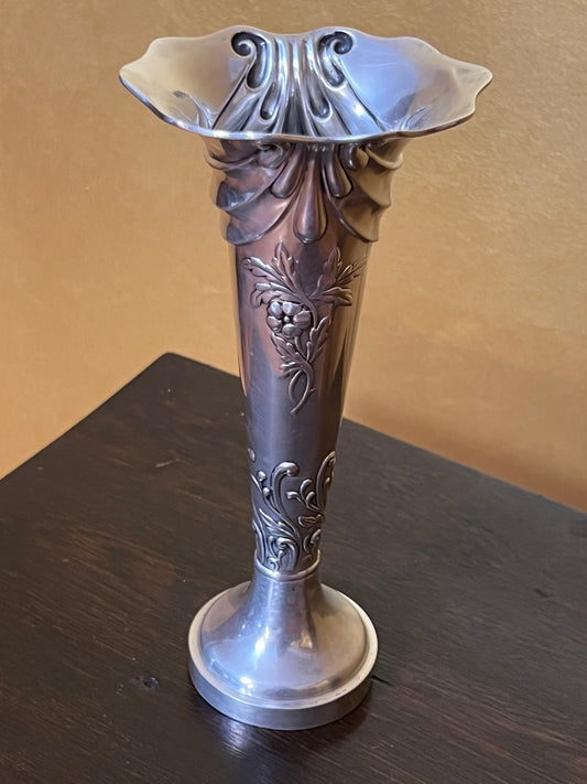 Antique Hardy Bros Brisbane & Birmingham 1901 Sterling Silver Trumpet Vase