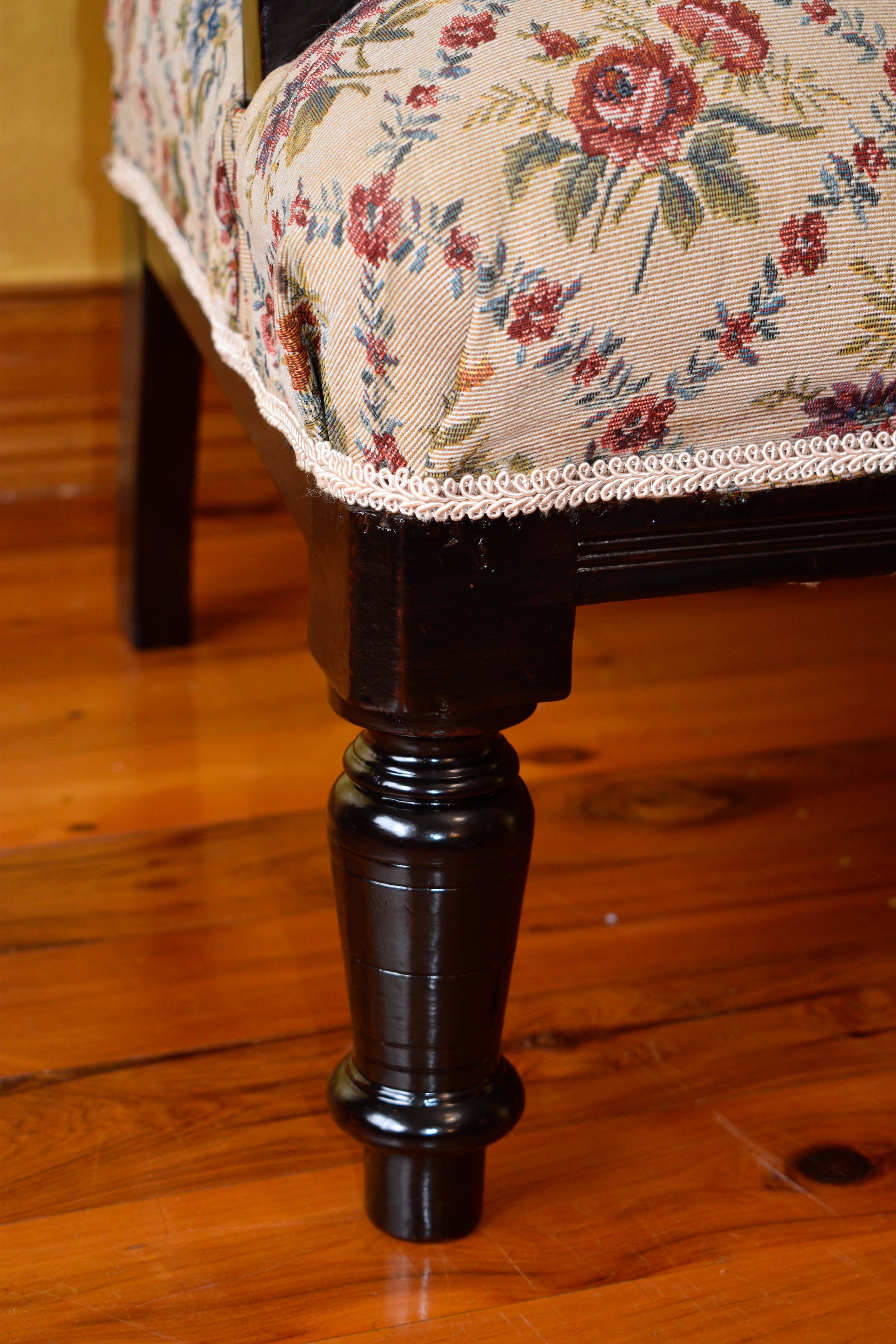 Antique Two Seater Love Seat Chaise 