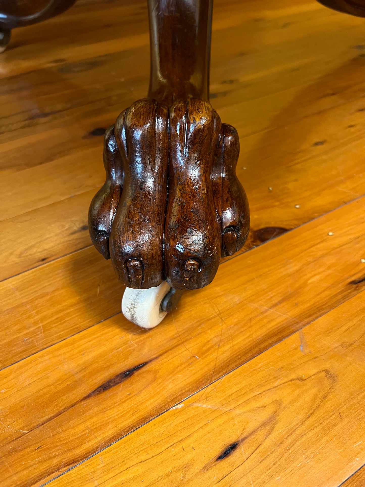 Antique Victorian Cedar Tilt Top Dining Table