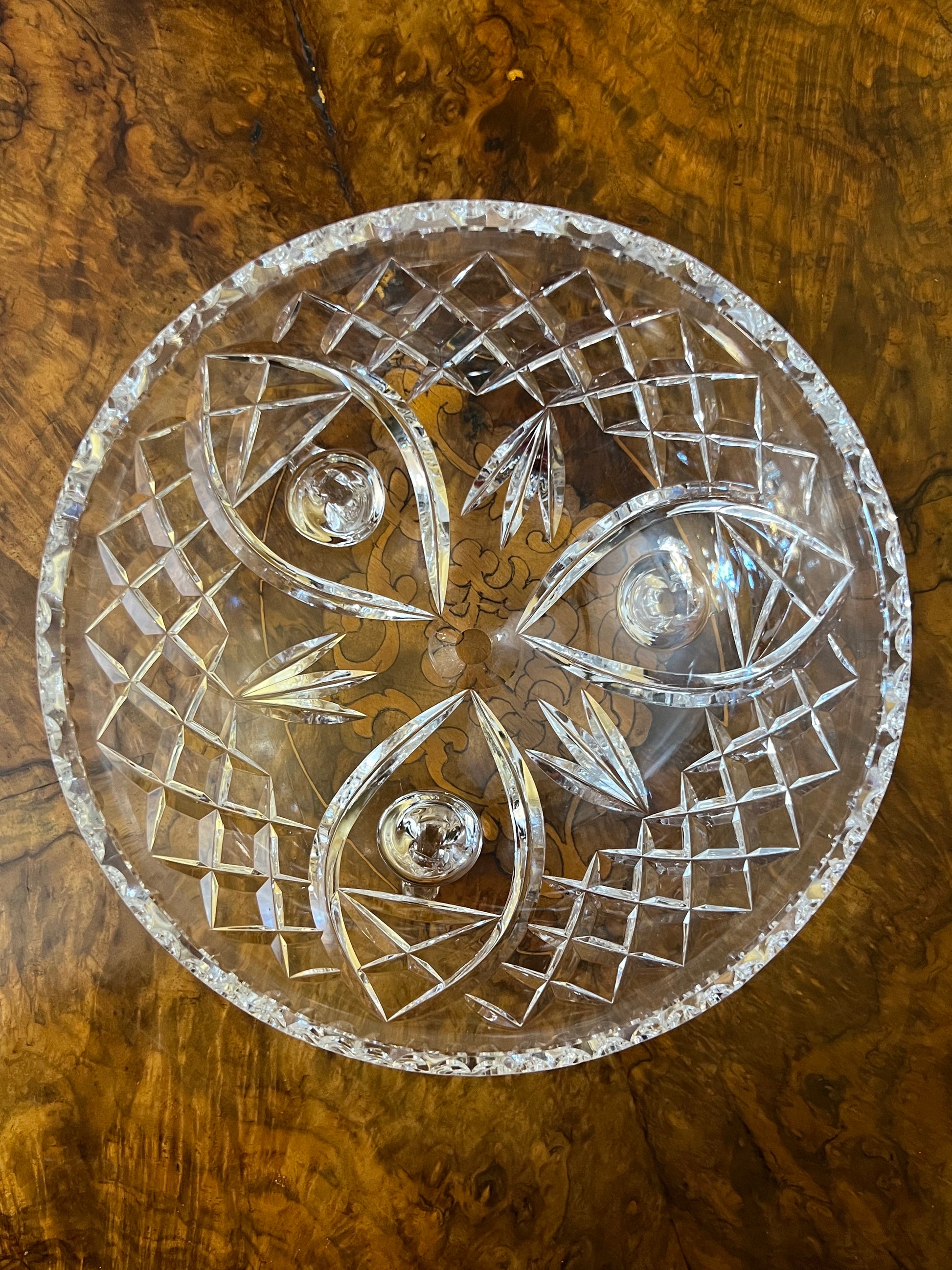 Crystal Bowl With Turned Leg Feet