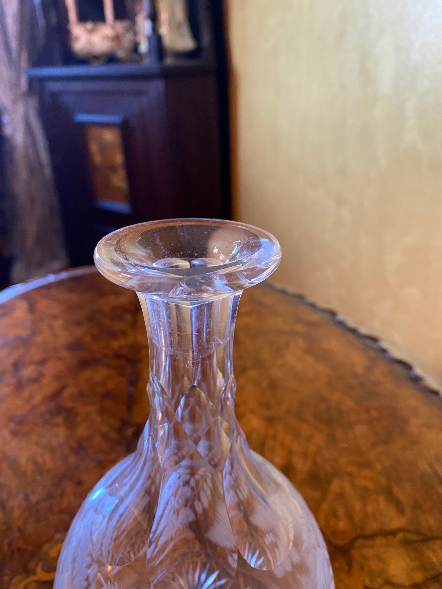 Etched Glass Decanters Chip