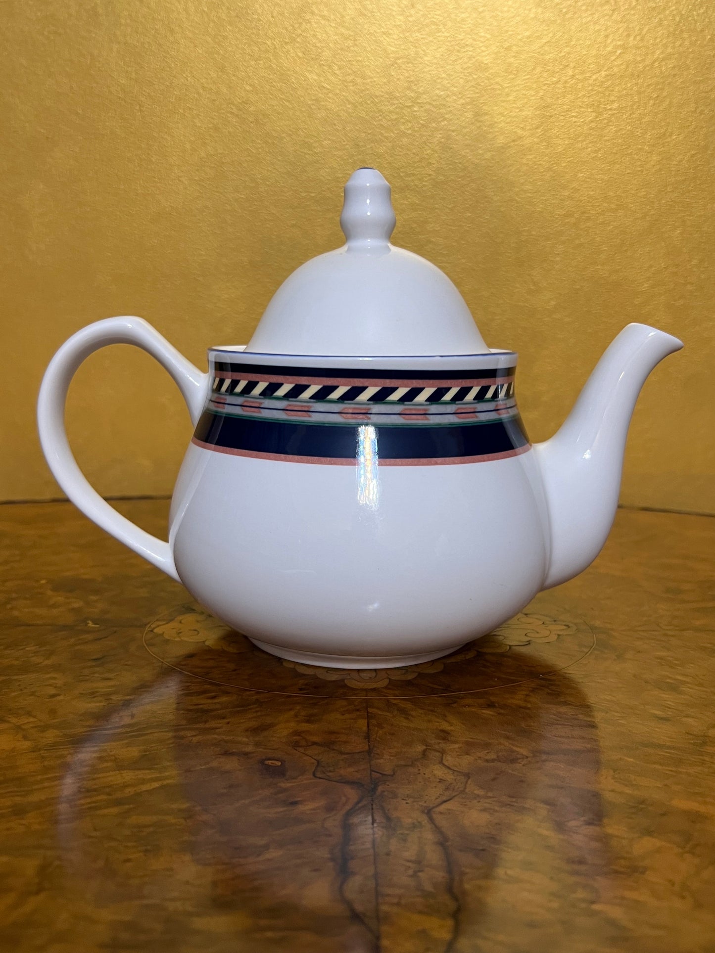 Finlandia Designed By Erica Friedman Pot