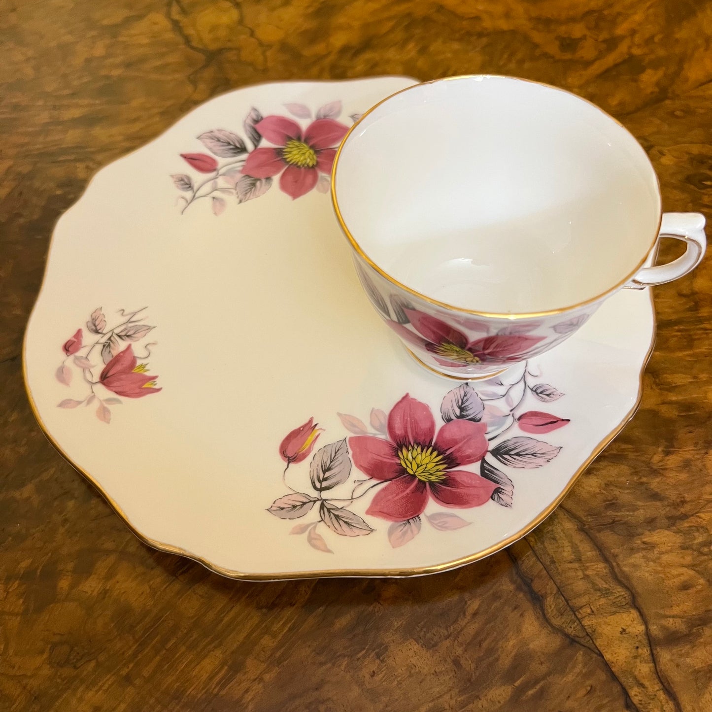 Vintage Royal Vale Pink Floral Tea Cup Tennis Set