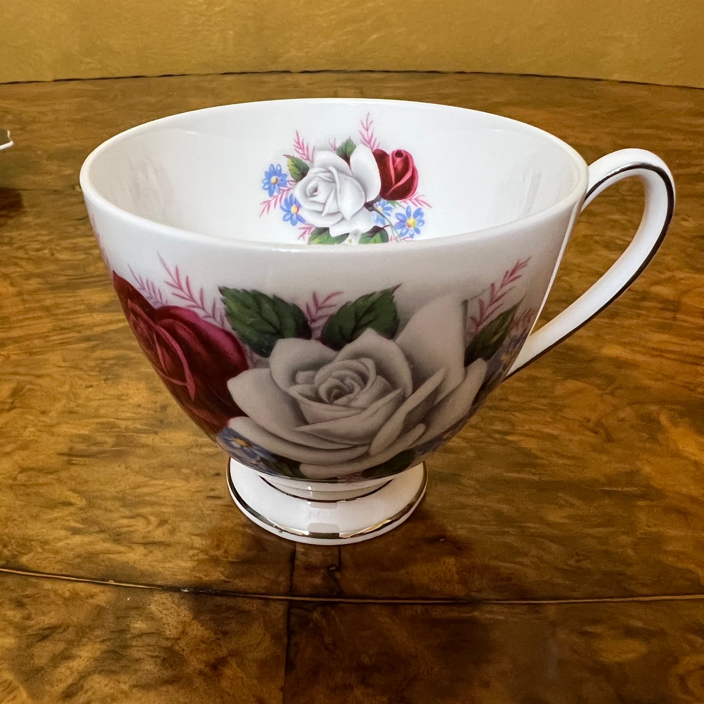 Vintage Queen Anne Black White Red Rose Tea Cup Tennis Set