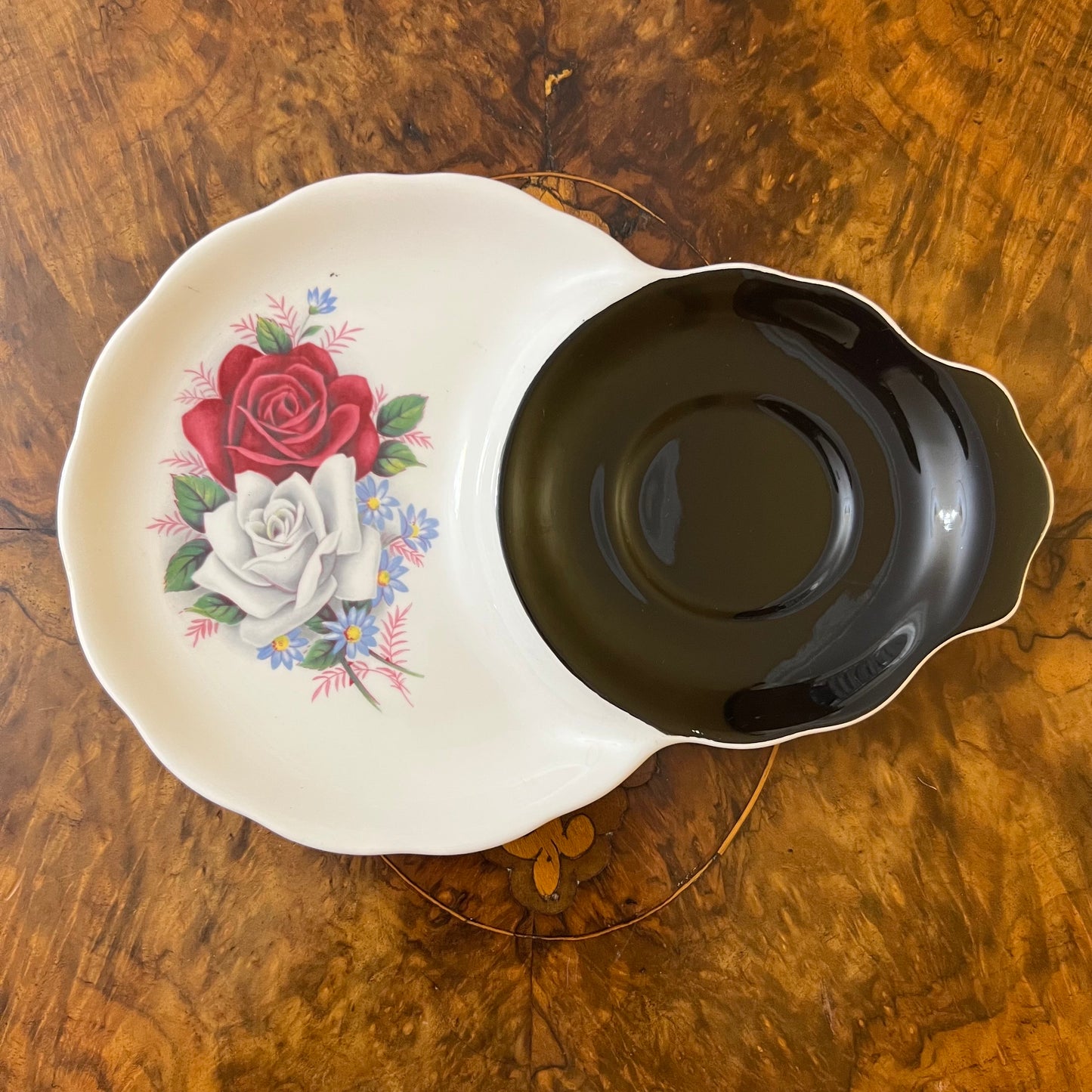 Vintage Queen Anne Black White Red Rose Tea Cup Tennis Set