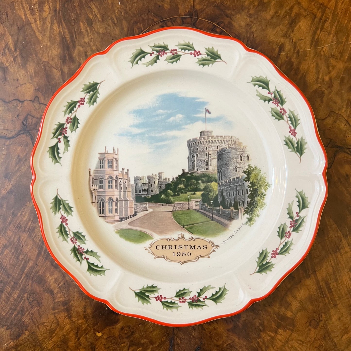 Wedgwood Christamas 1980 Windor Castle Collectors Plate