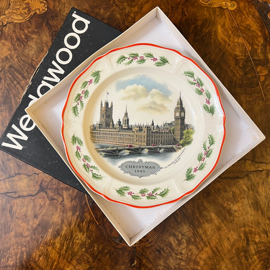 Wedgwood Christmas 1985 The House Of Parliament London Collectors Plate