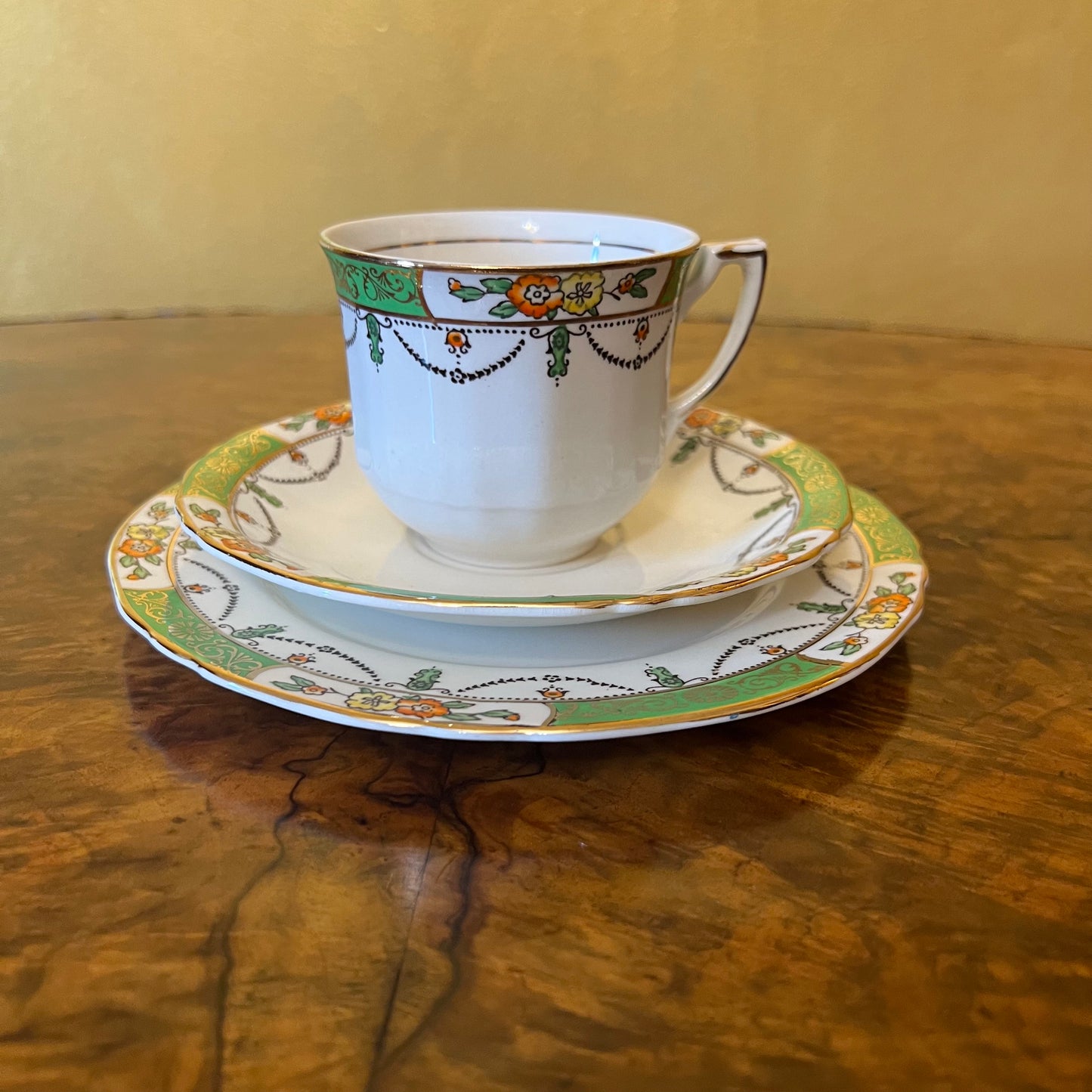 Vintage Alfred Meakin Green Tea Cup Trio Set