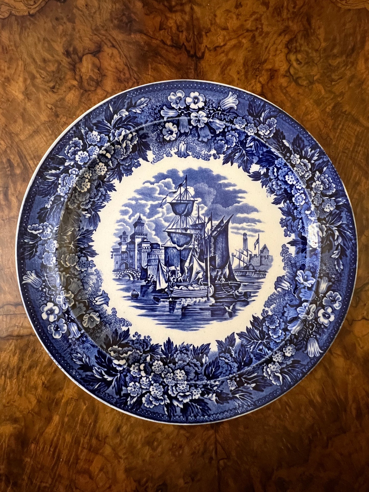 Antique Ferrara Etruria England Wedgwood Plate