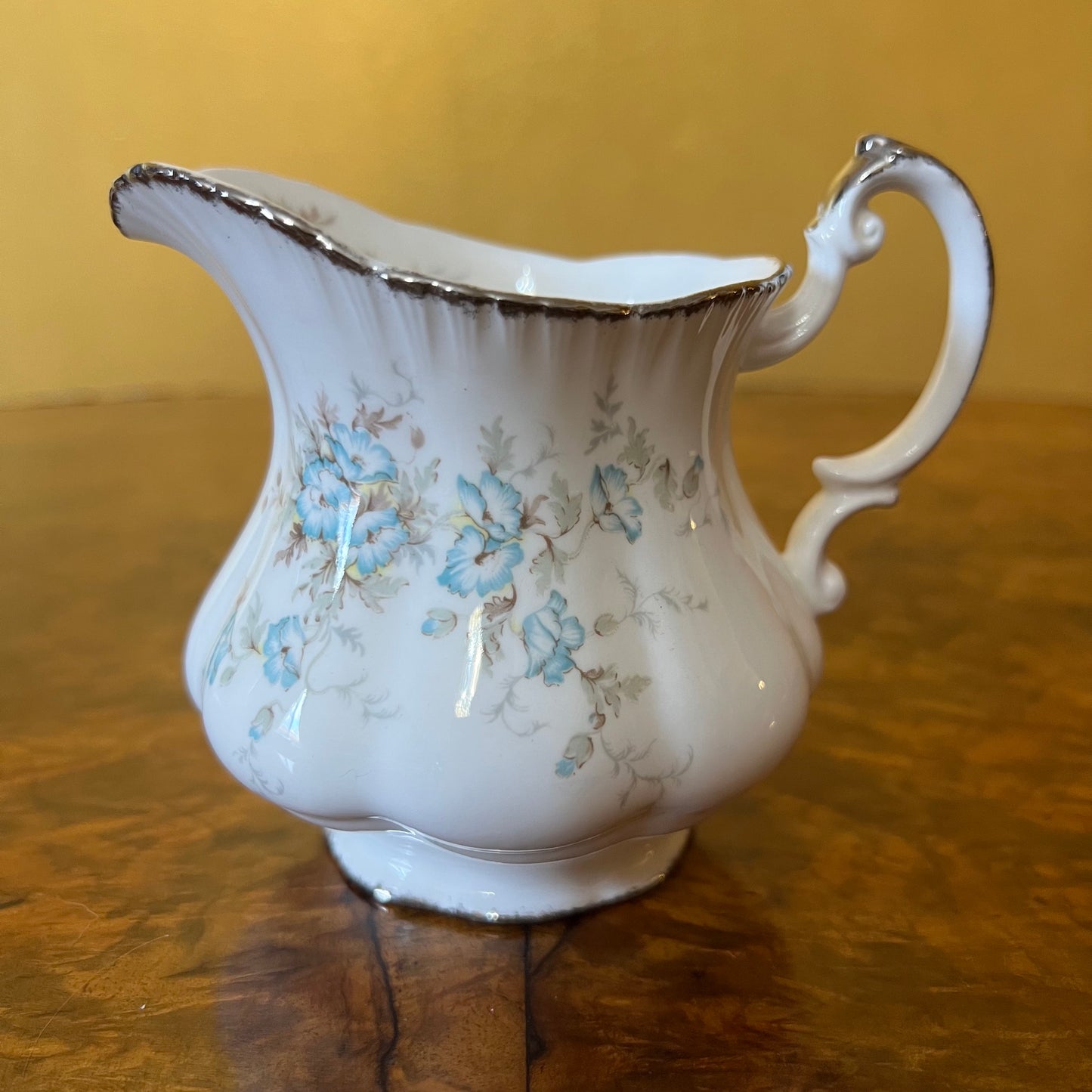 Vintage Paragon Flewrette Milk Jug & Sugar Bowl Set