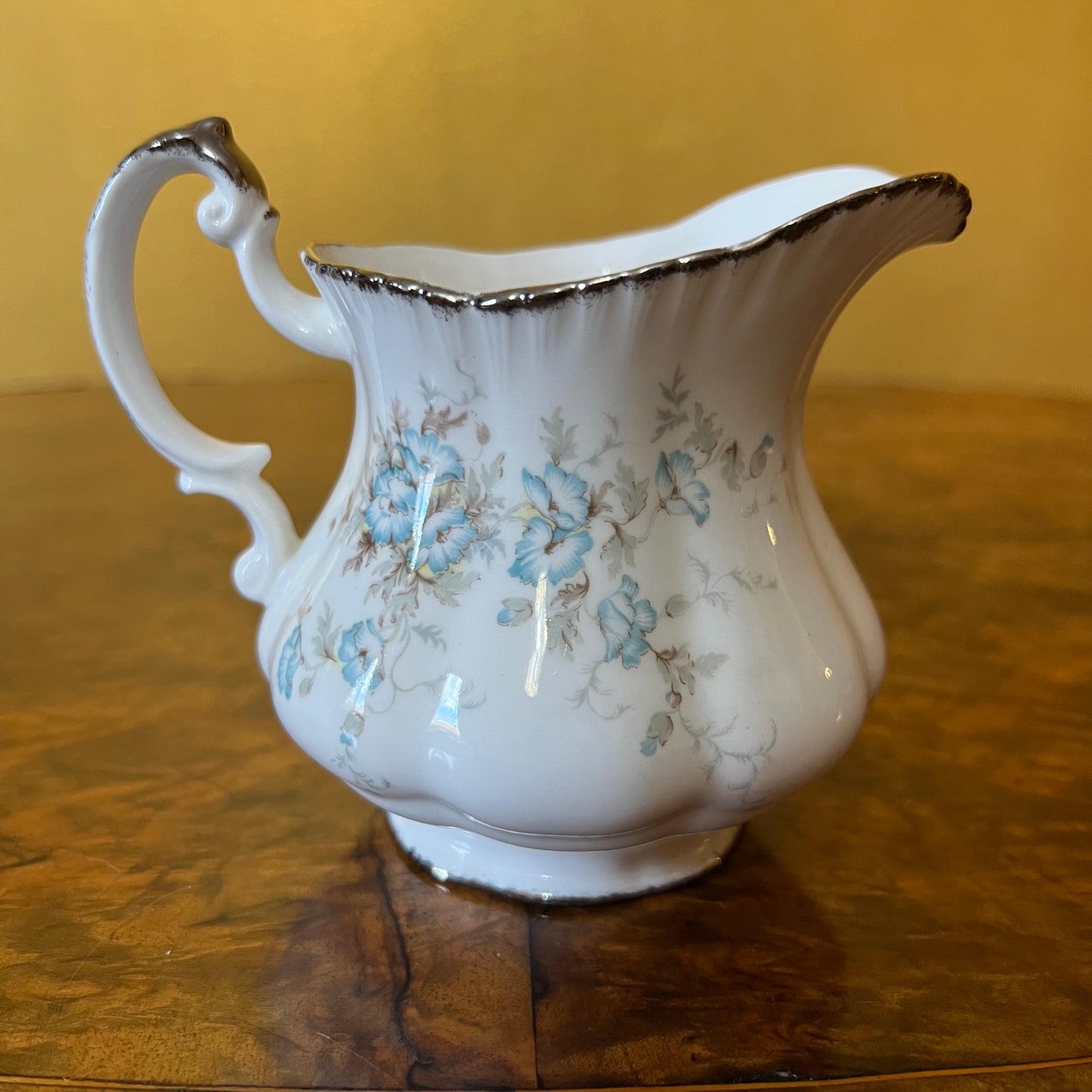 Vintage Paragon Flewrette Milk Jug & Sugar Bowl Set