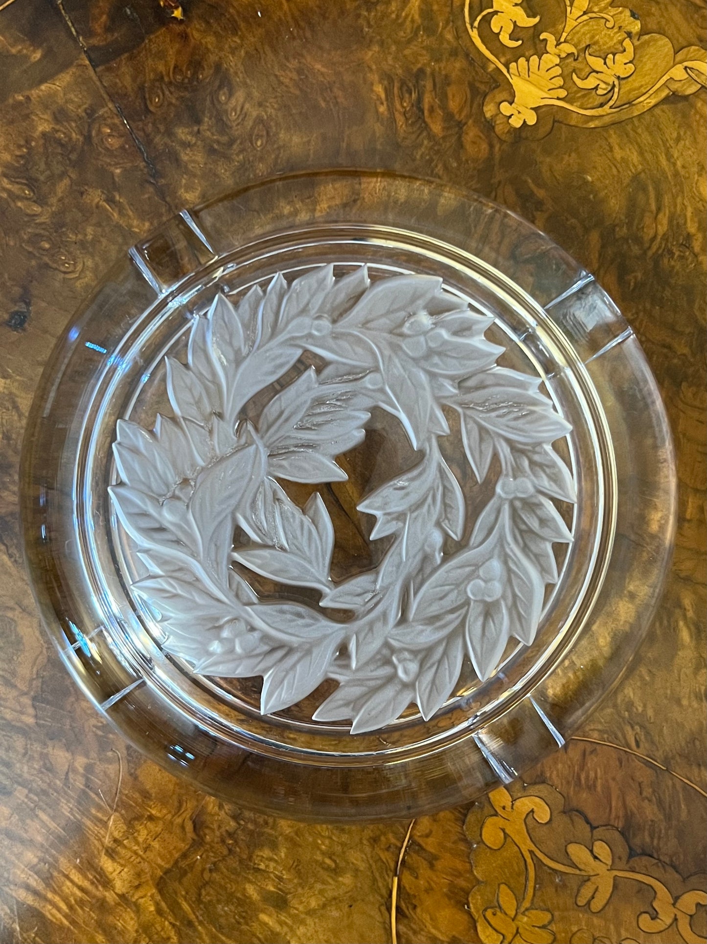 Vintage Large Leaves Detail Ashtray