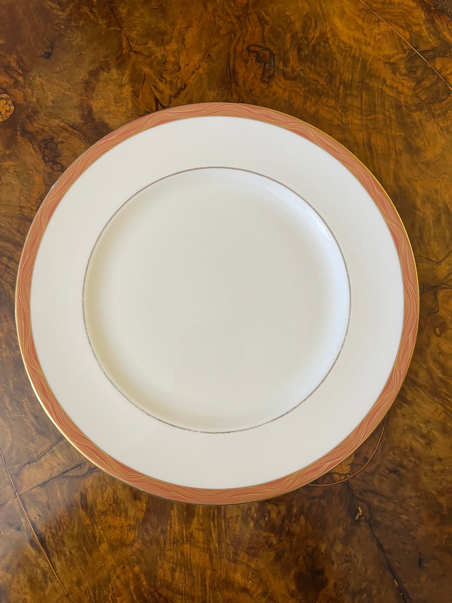 Wedgwood Paris Dinner Plate & Side Plate Set