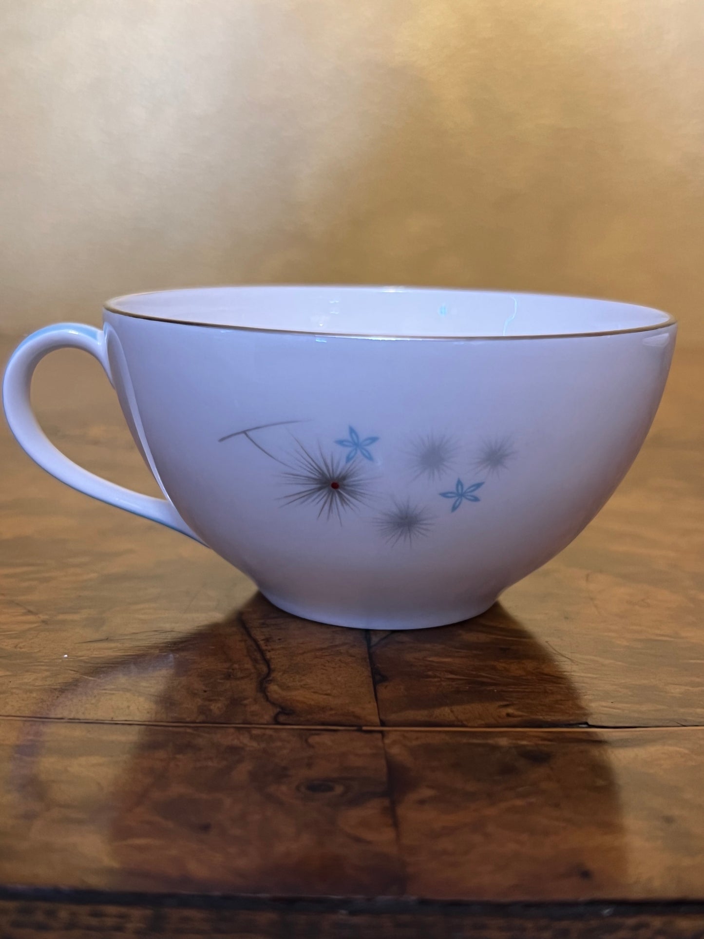 Vintage Royal Doulton Thistledown Tea Cup Trio Set