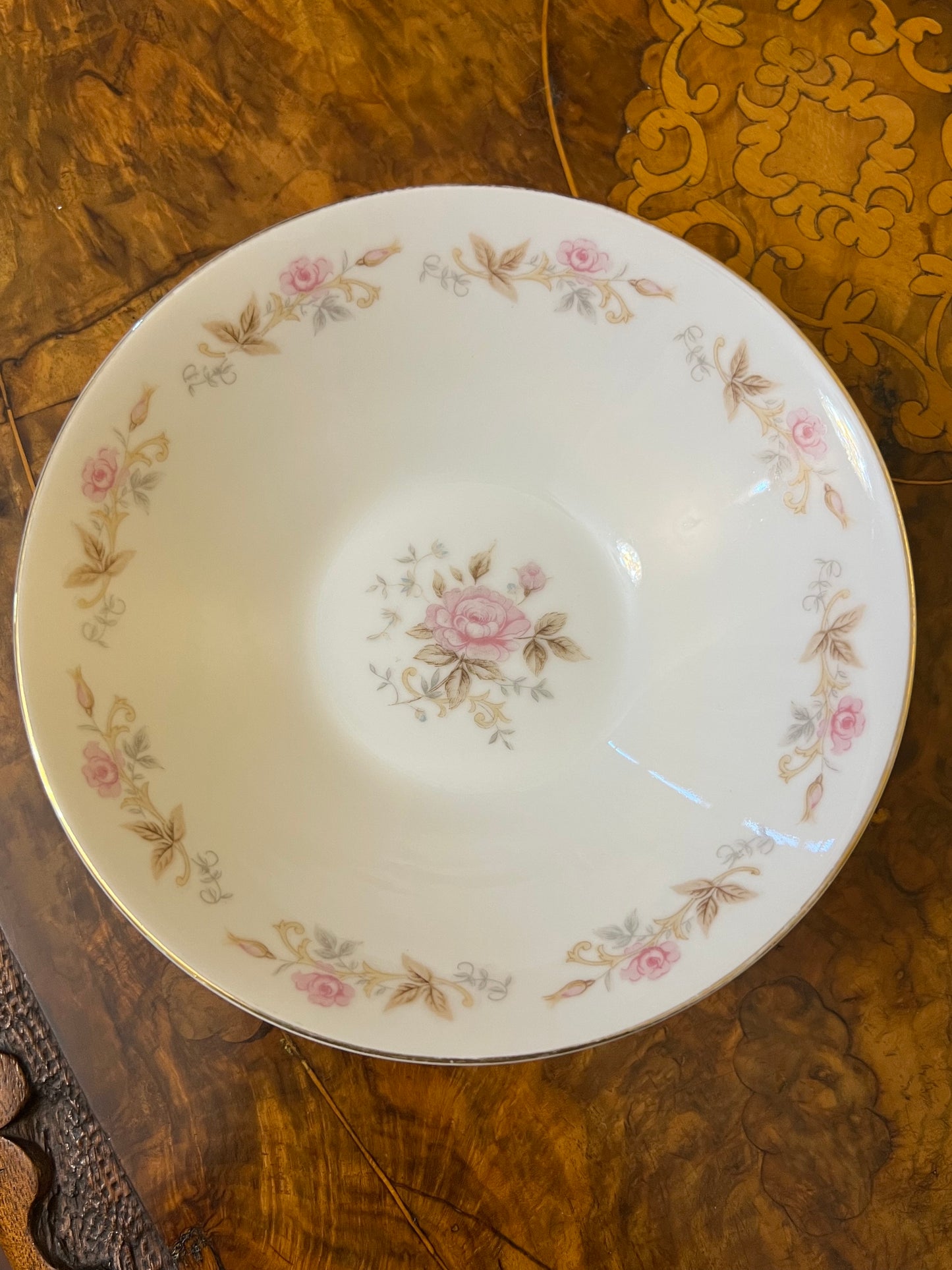 Vintage Princess Yamato Floral 24 Pieces Dinner Set