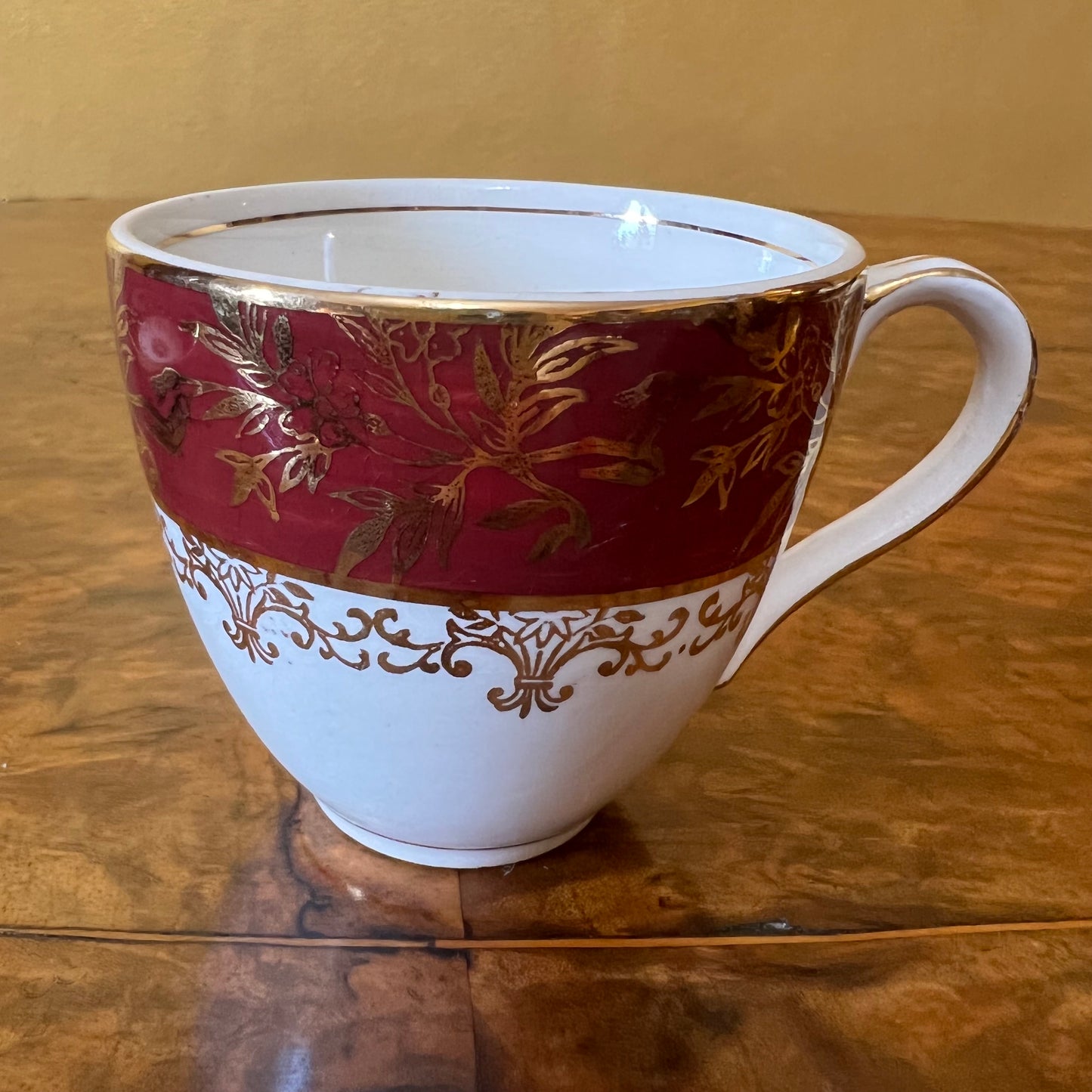 Vintage J & G Meakin Burgundy/Gold Coffee Cup & Saucer Five Sets