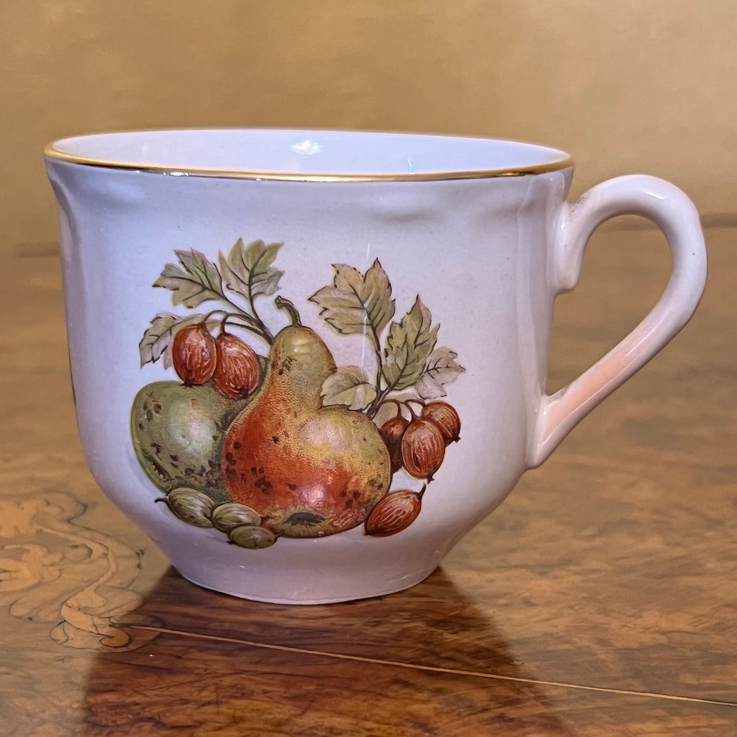 Royal Worcester Palissy Royale Collection Fruit Tea Cup