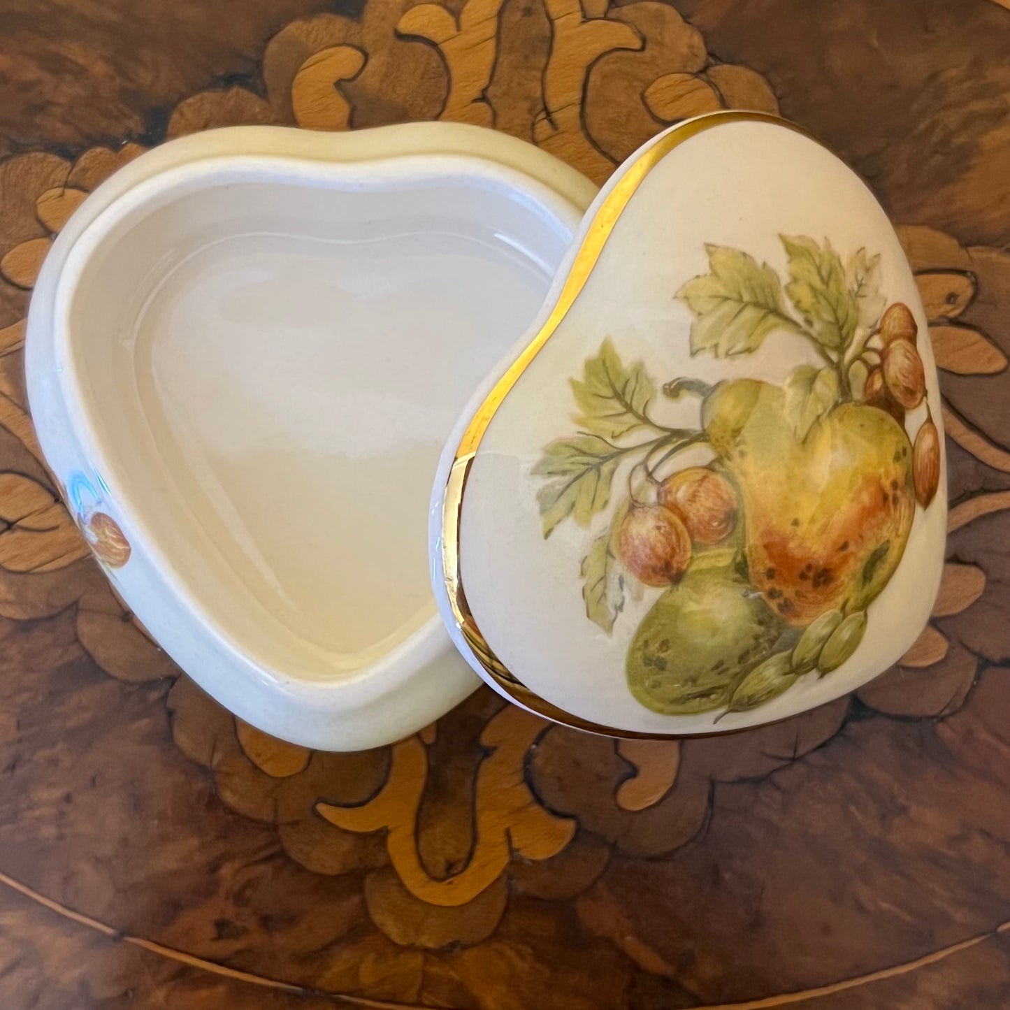 Royal Worcester Palissy Royale Collection Fruit Pear Heat Jar