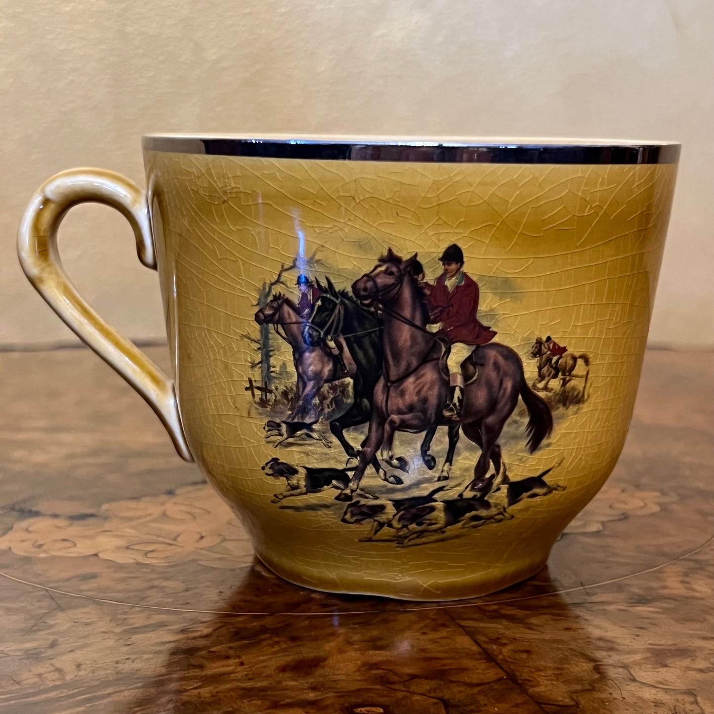 Vintage Palissy Hunting Large Mug