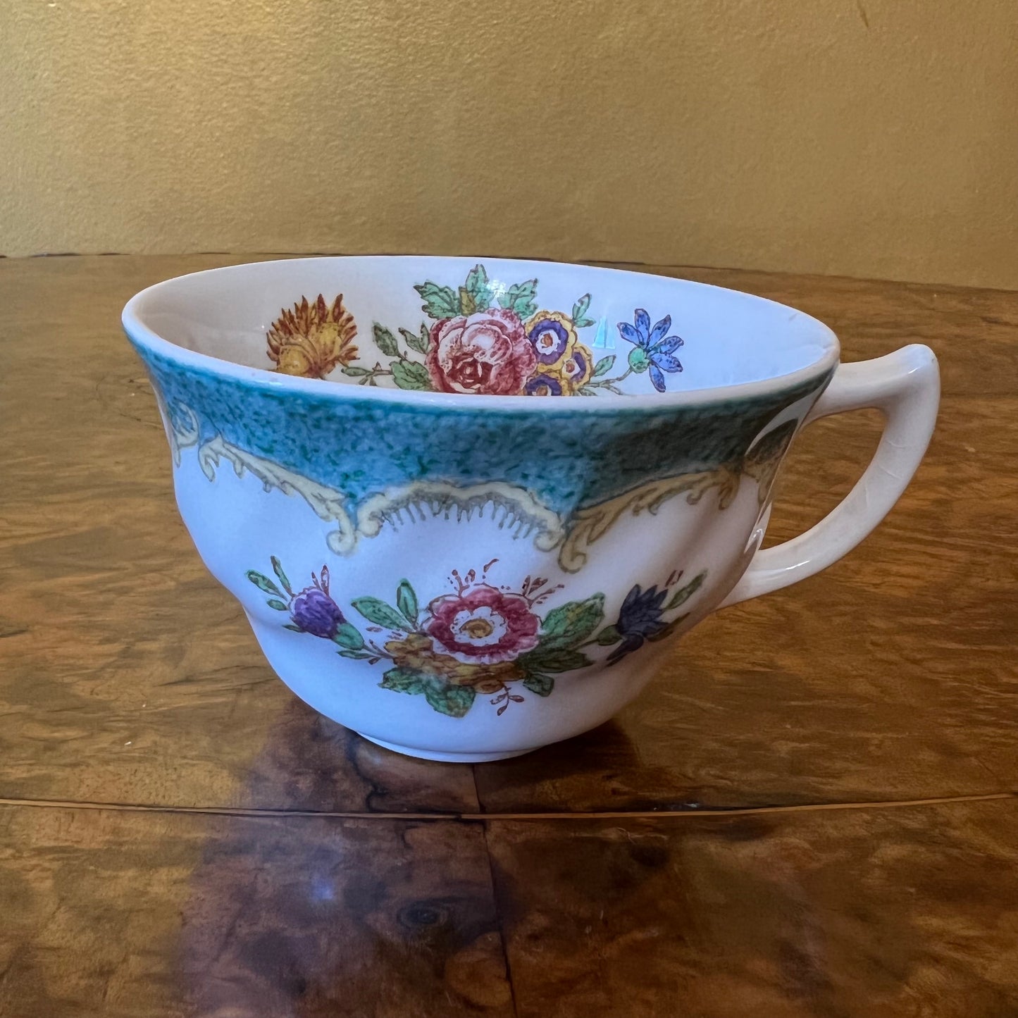 Vintage Royal Doulton Kingswood Tea Cup & Saucer