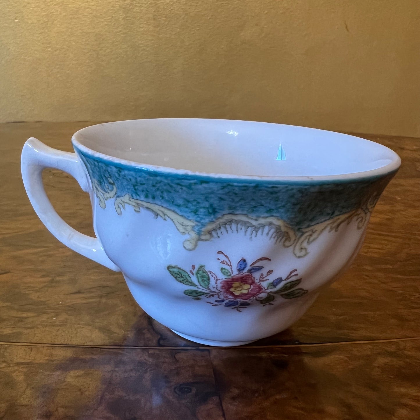 Vintage Royal Doulton Kingswood Tea Cup & Saucer