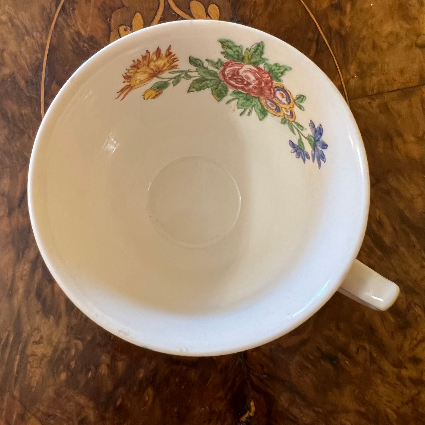 Vintage Royal Doulton Kingswood Tea Cup & Saucer