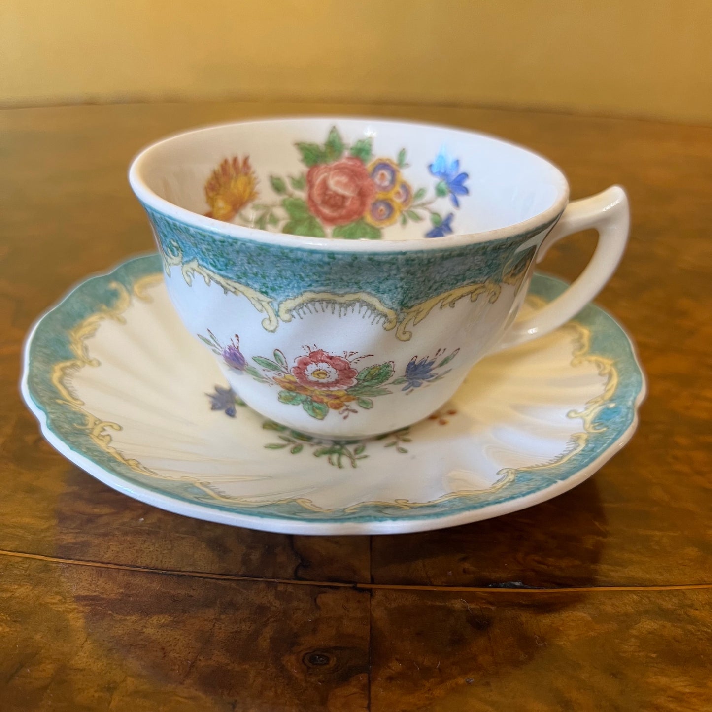 Vintage Royal Doulton Kingswood Tea Cup & Saucer