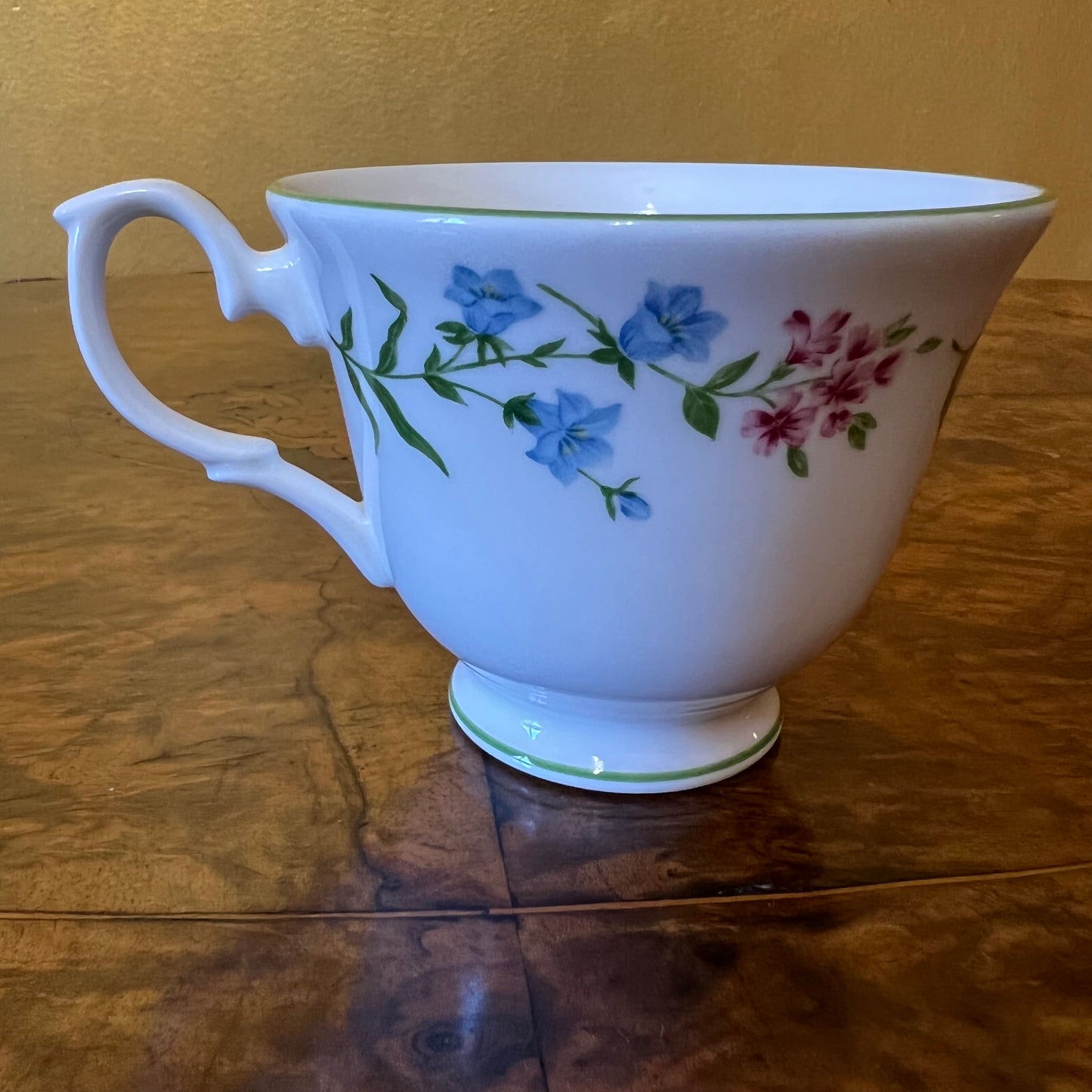 Vintage Duchess Freshfields Tea Cup Trio Set