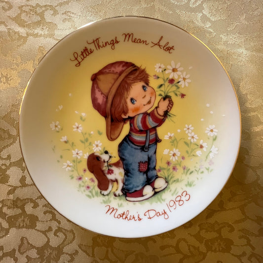 Little Things Mothers Day Plate