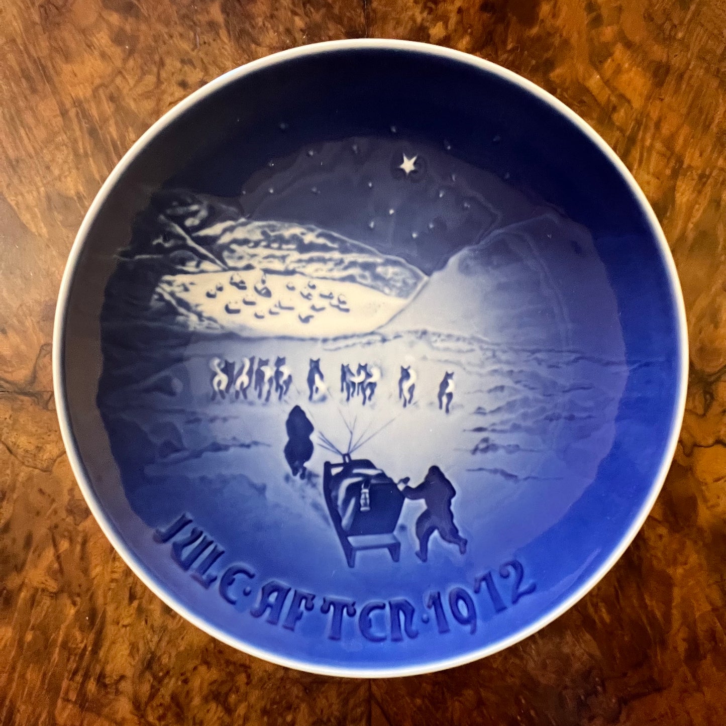 Vintage Christmas In Greenland Plate