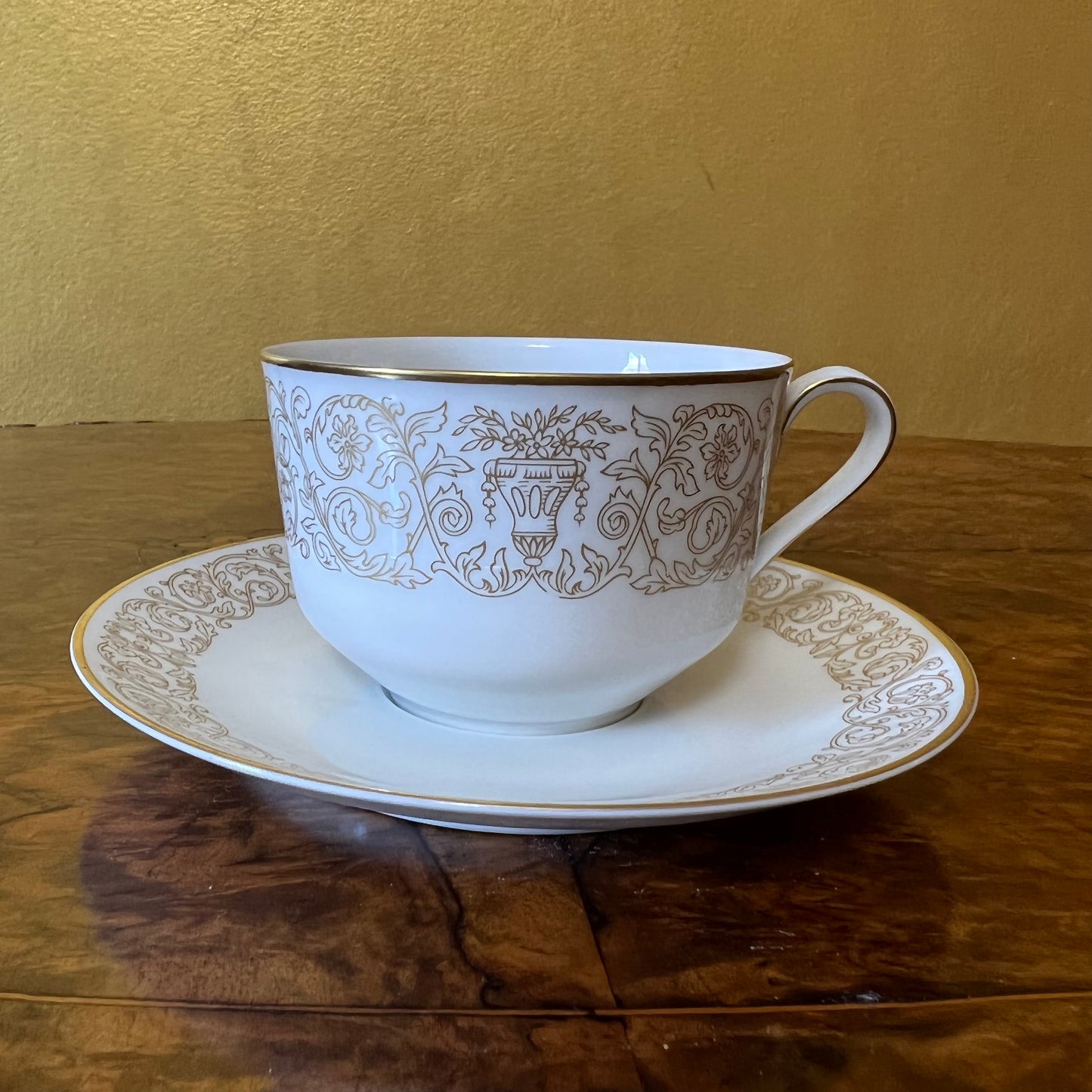 Arzberg Medici Gold Tea Cup & Saucer