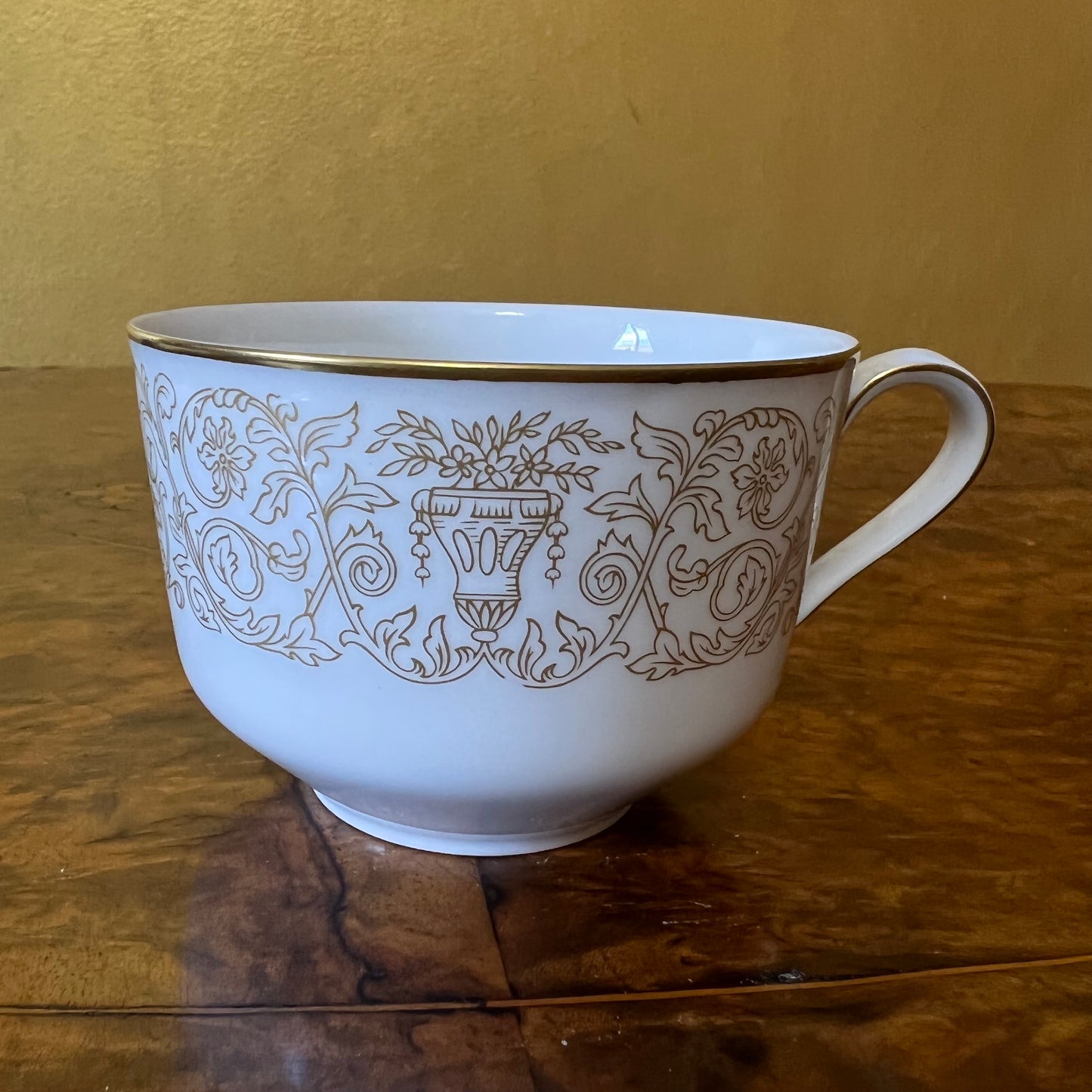 Arzberg Medici Gold Tea Cup & Saucer