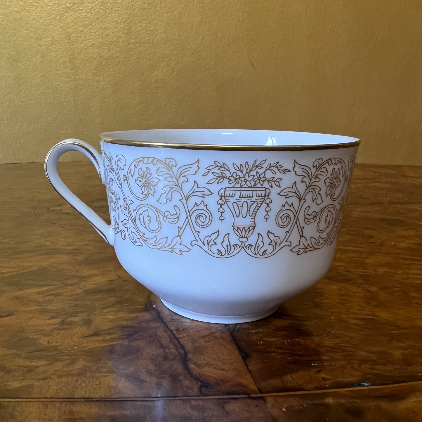 Arzberg Medici Gold Tea Cup & Saucer