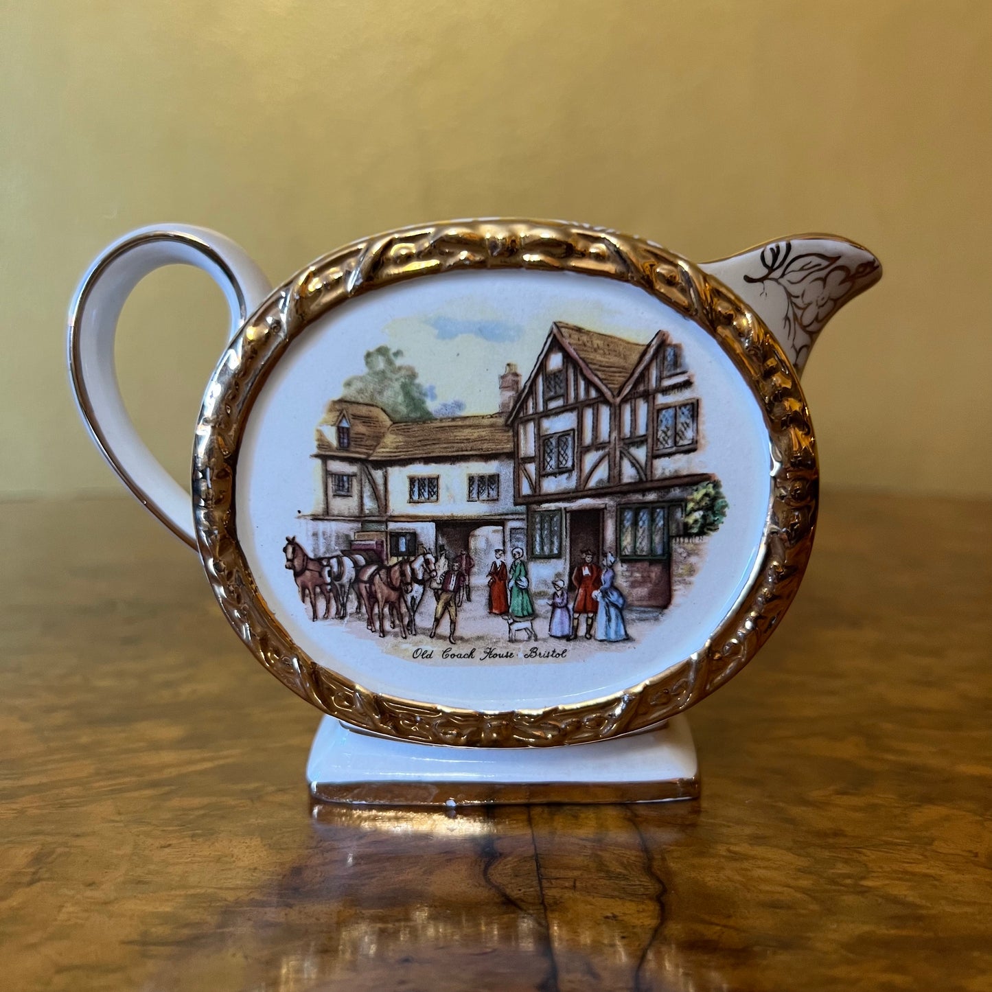 Vintage Sadler Old Coach House Bristol Teapot Set