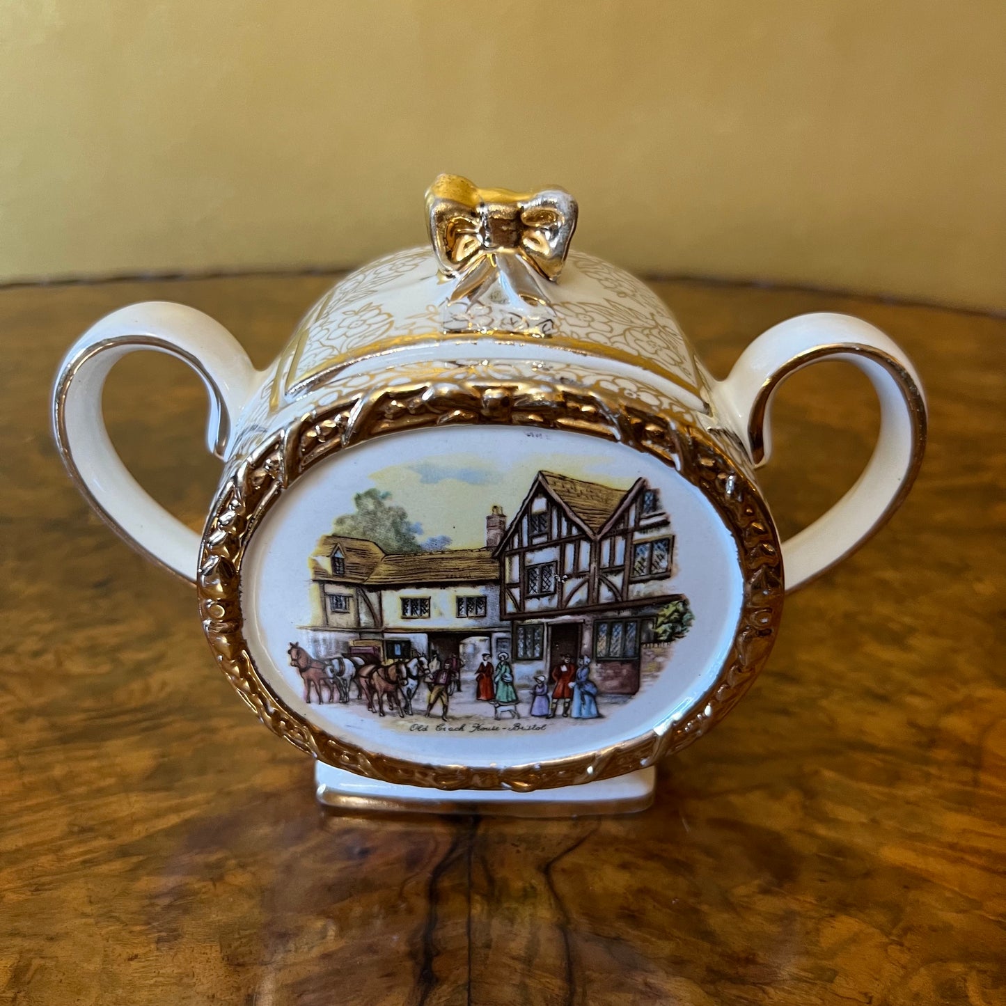 Vintage Sadler Old Coach House Bristol Teapot Set