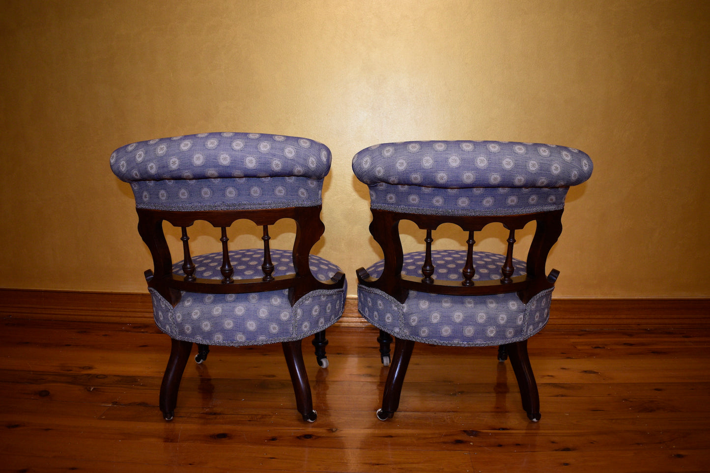 Parlour Spindle Back Chair